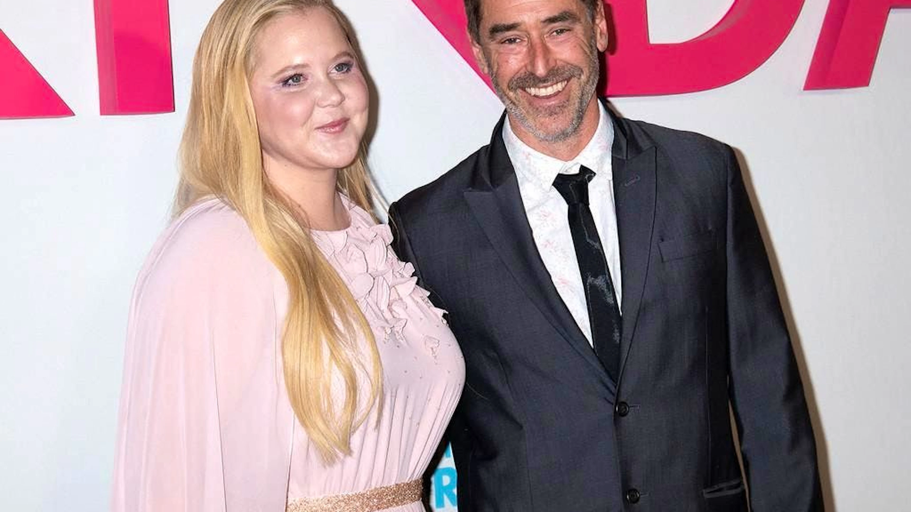 Amy Schumer Con Chris Fischer