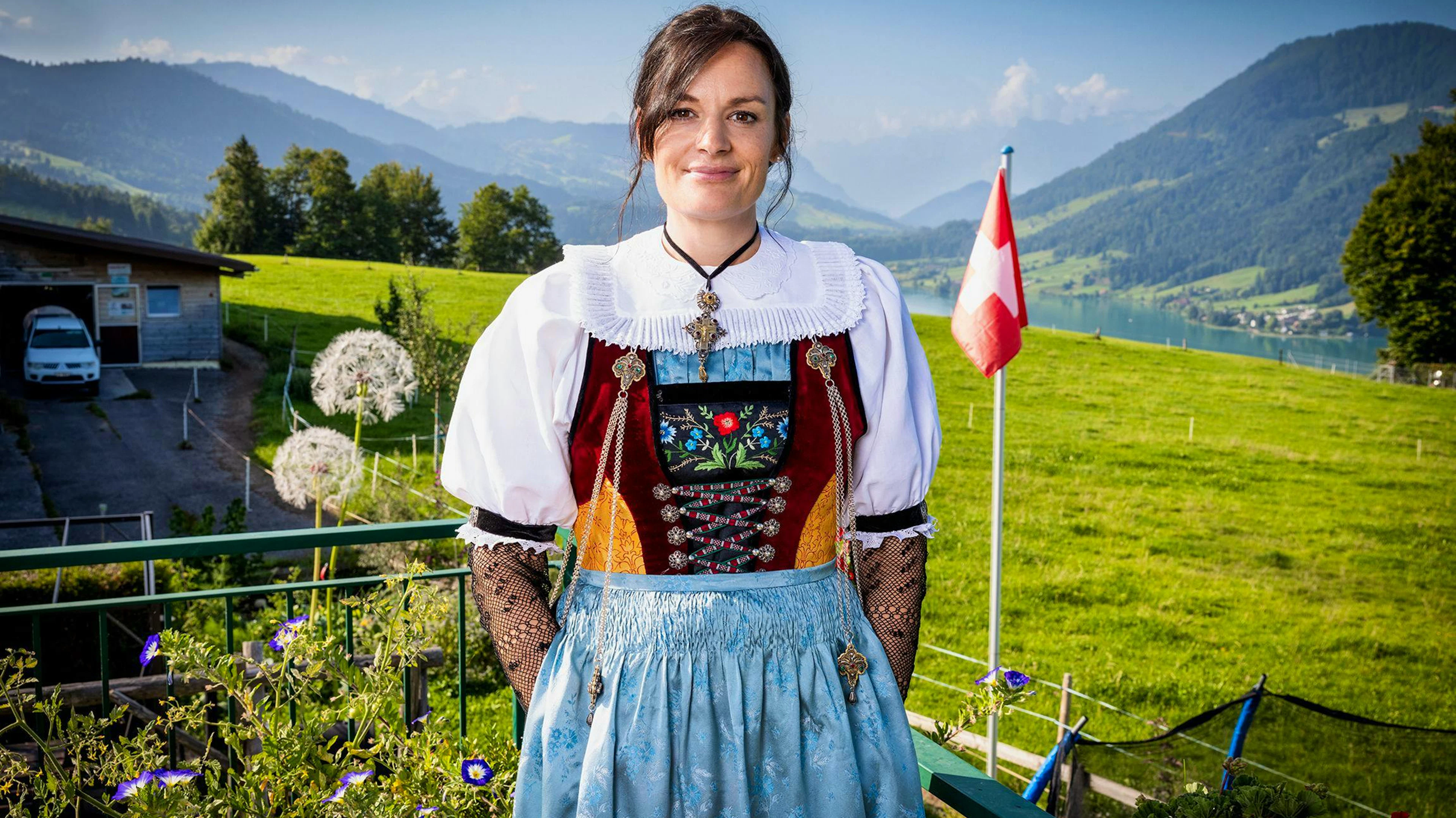 Irène Meier aus Alosen bei Oberägeri (ZG) begeisterte die Landfrauen mit ihrem fantasievollen Menü und der gemütlichen Atmosphäre im liebevoll dekorierten Wöschhüsli. Die gelernte Lehrerin überzeugte mit Kreativität, Liebe zum Detail und einer besonderen Portion Charme.