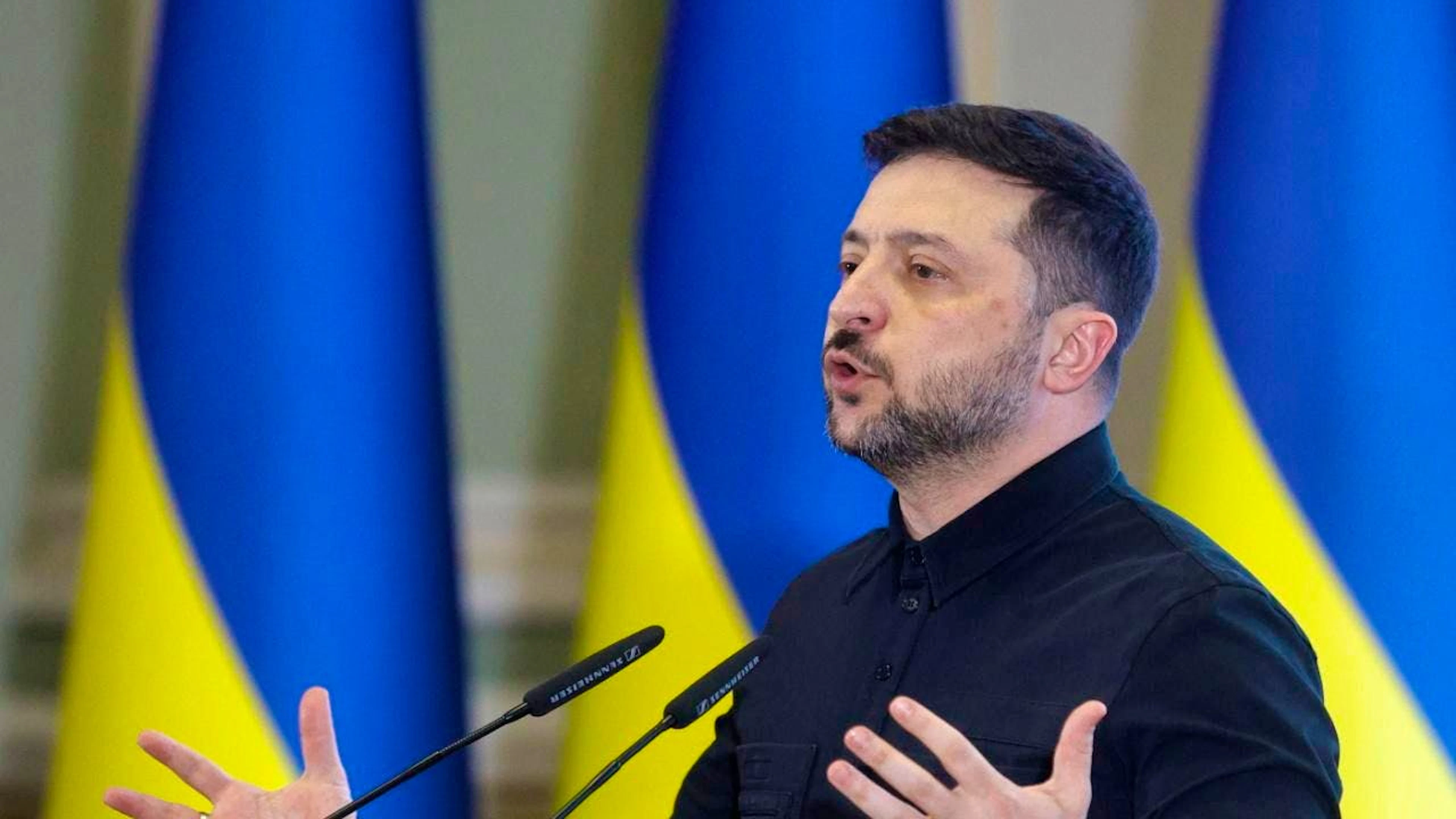 Il presidente ucraino Volodymyr Zelensky non spera in una tregua natalizia.