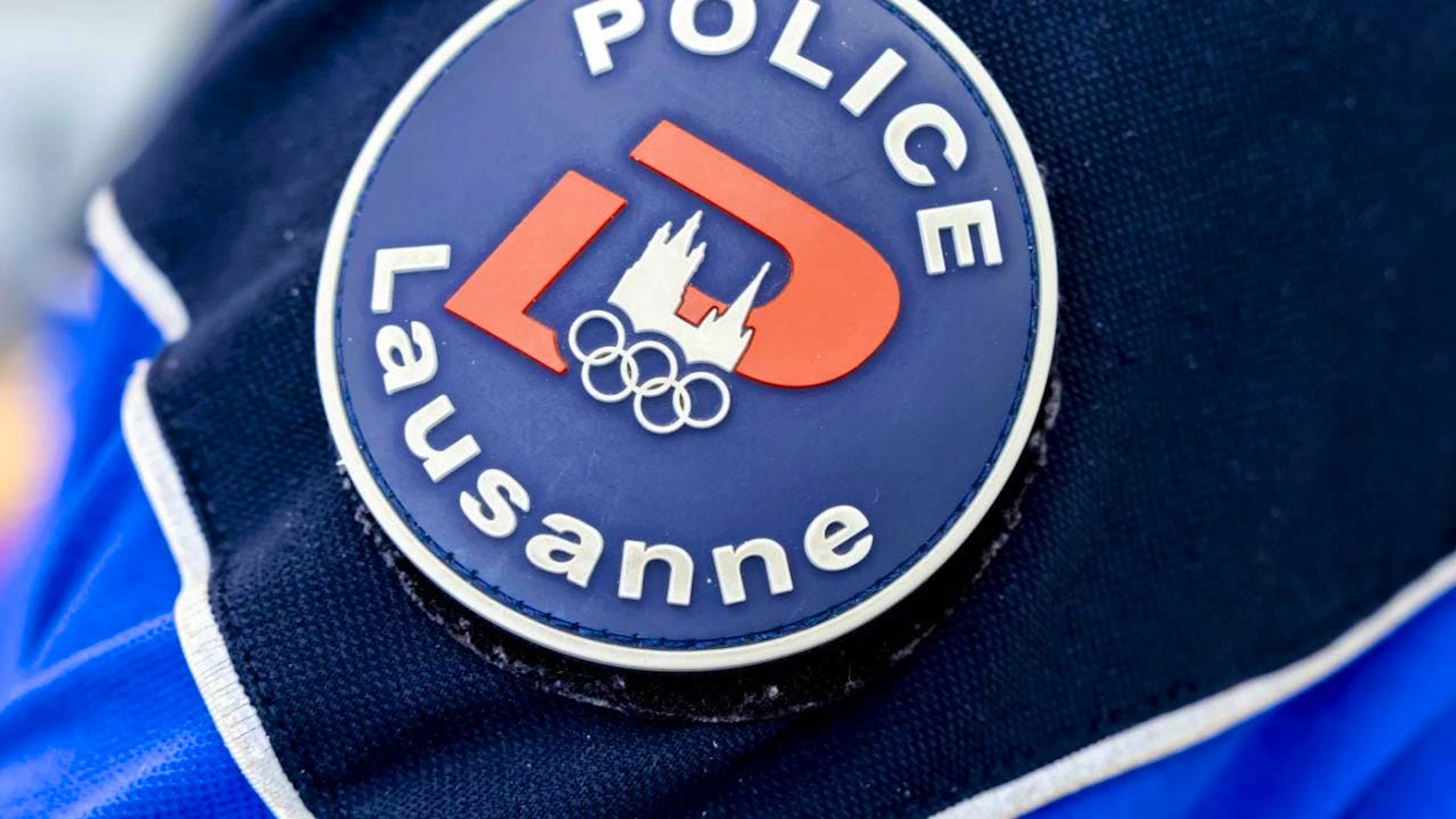 La police de Lausanne est intervenue lundi alors qu'une femme en détresse s'était enfermée avec un pistolet d'alarme au Service des curatelles et tutelles (photo prétexte).