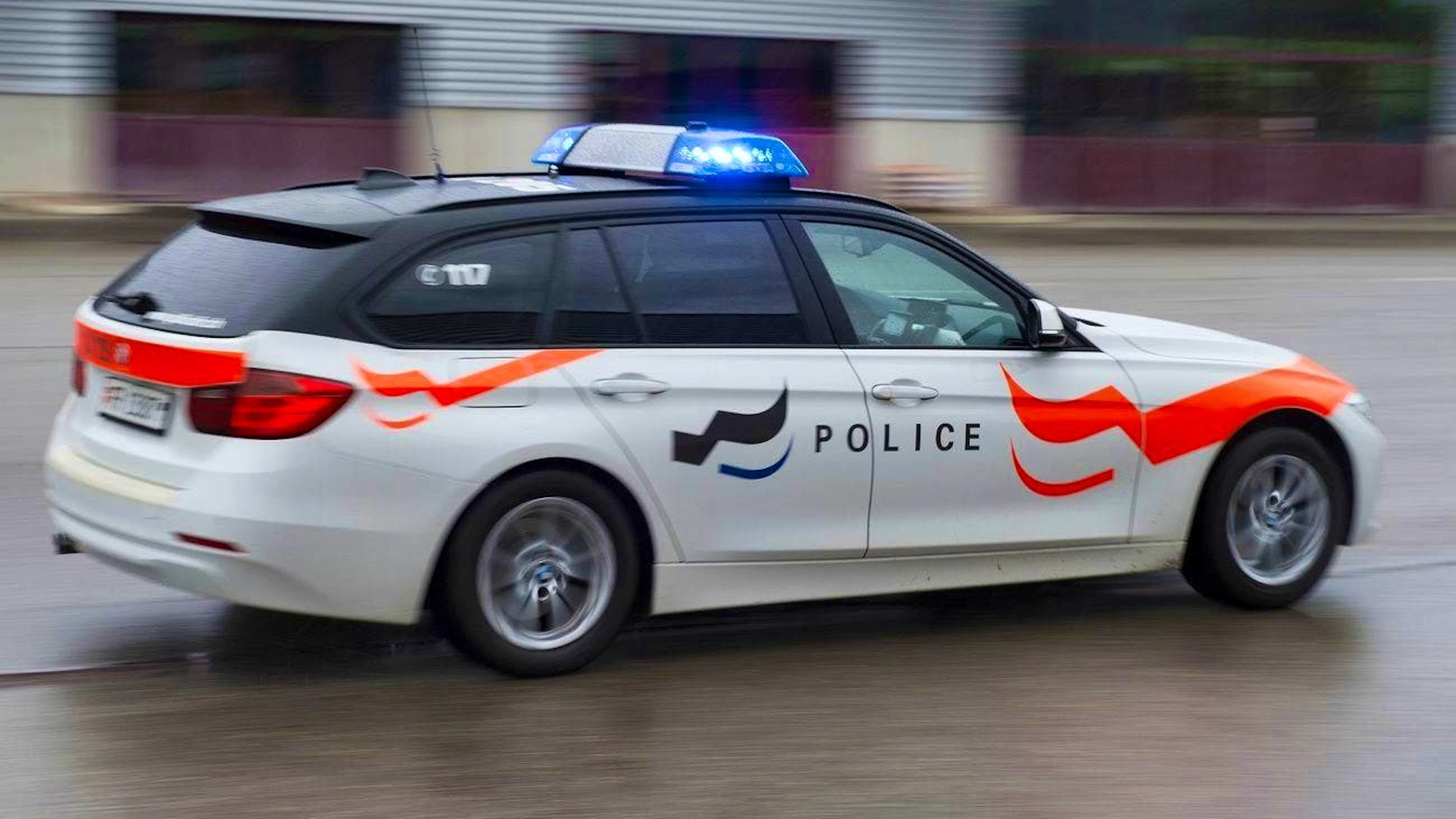 Fribourg police arrest four people.