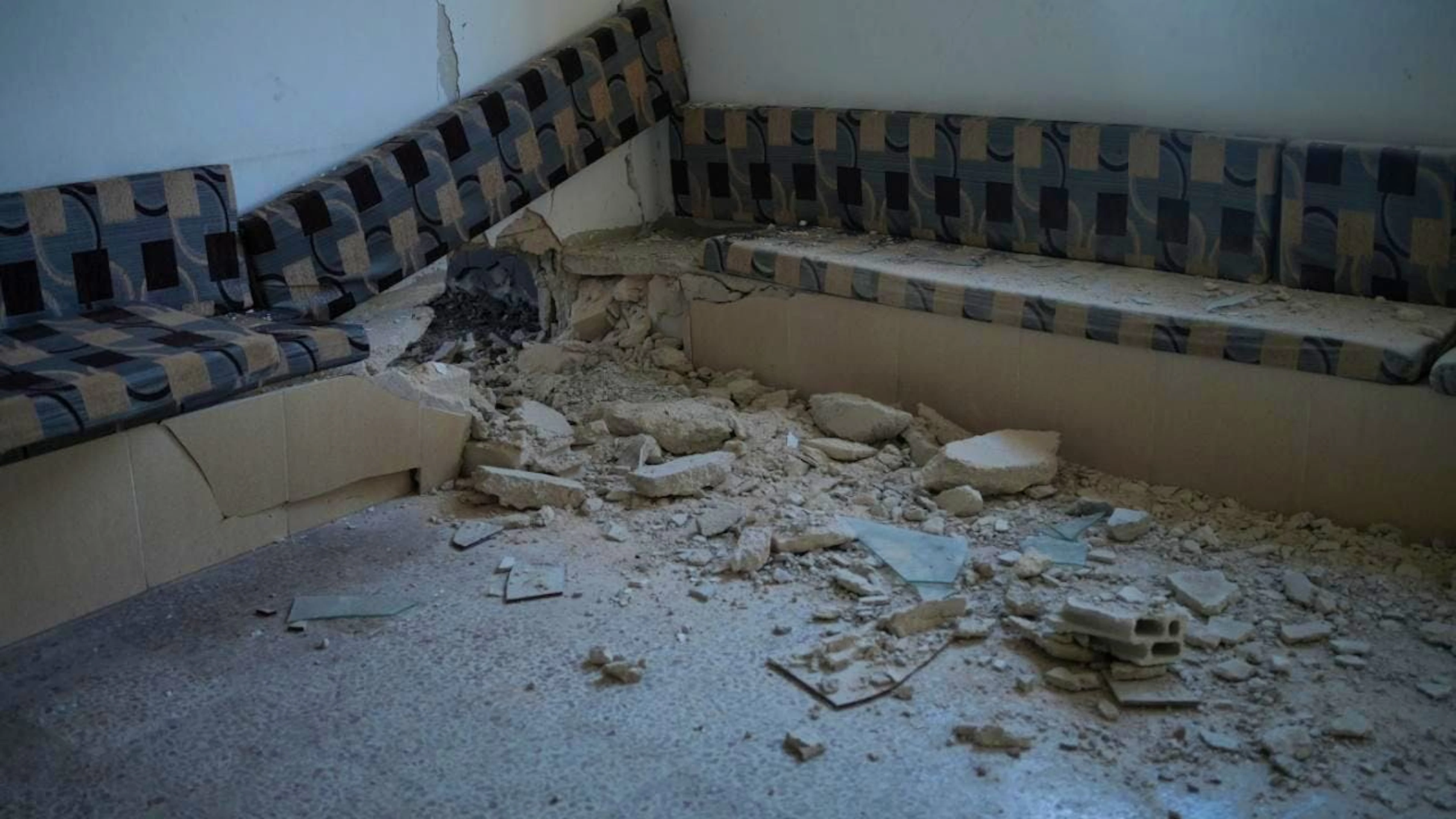 Il ministero degli esteri di Damasco ha definito il sanguinoso attentato un "tentativo disperato" di destabilizzare il paese.