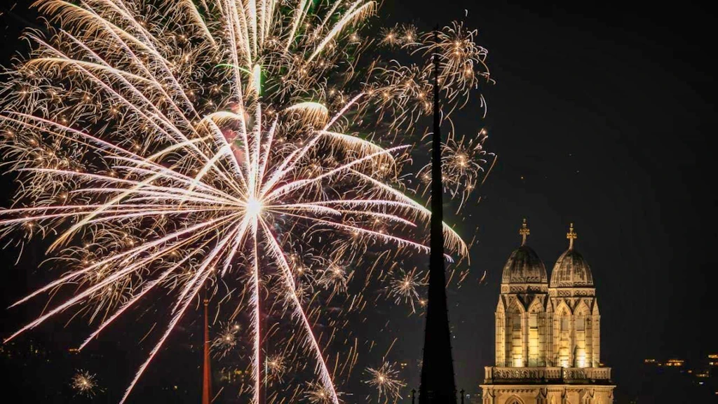 Switzerland kicks off 2026 with fireworks and the ringing of bells