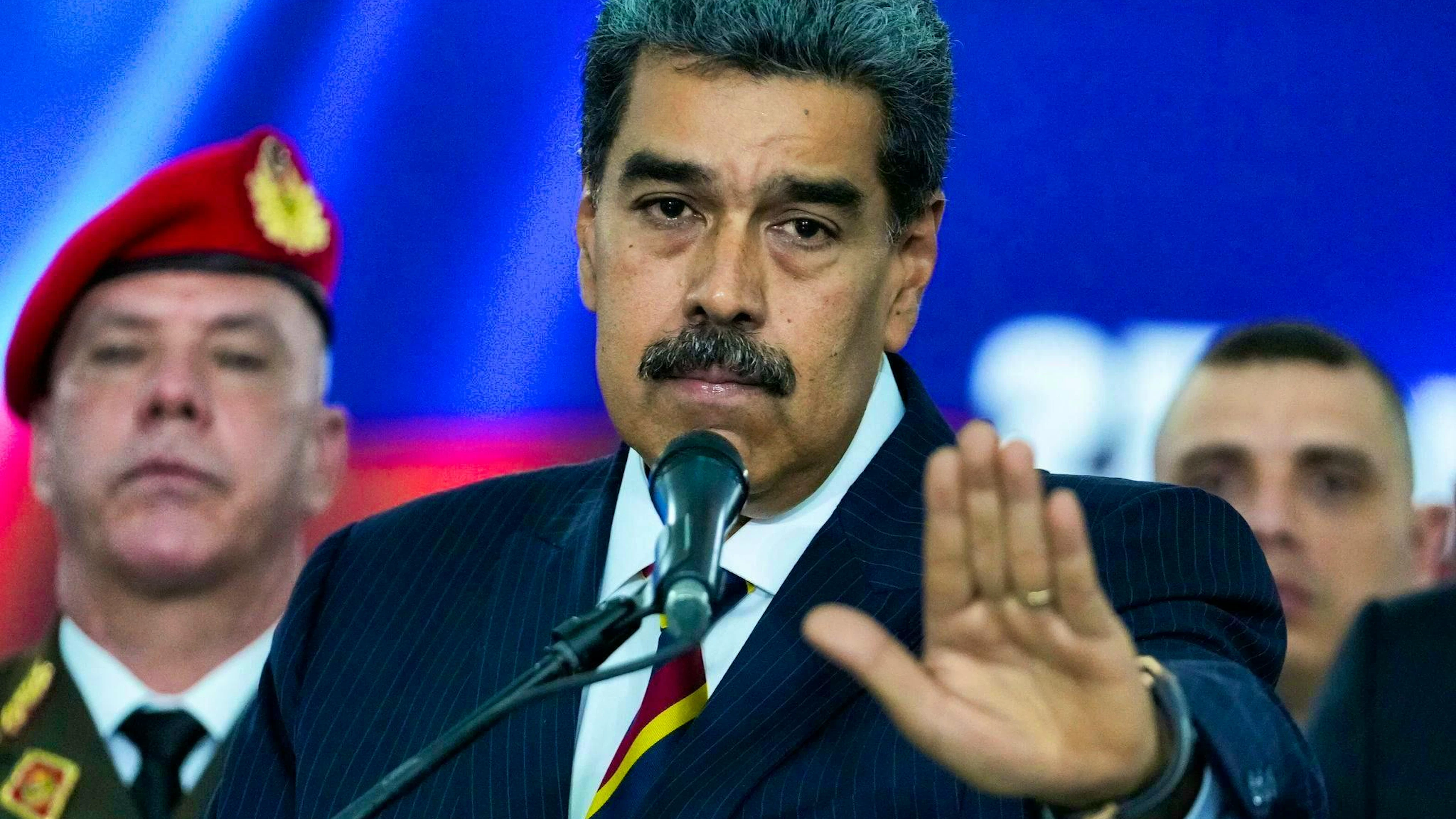 Secondo il presidente statunitense Donald Trump, il presidente Nicolás Maduro è stato arrestato e portato fuori dal Paese.