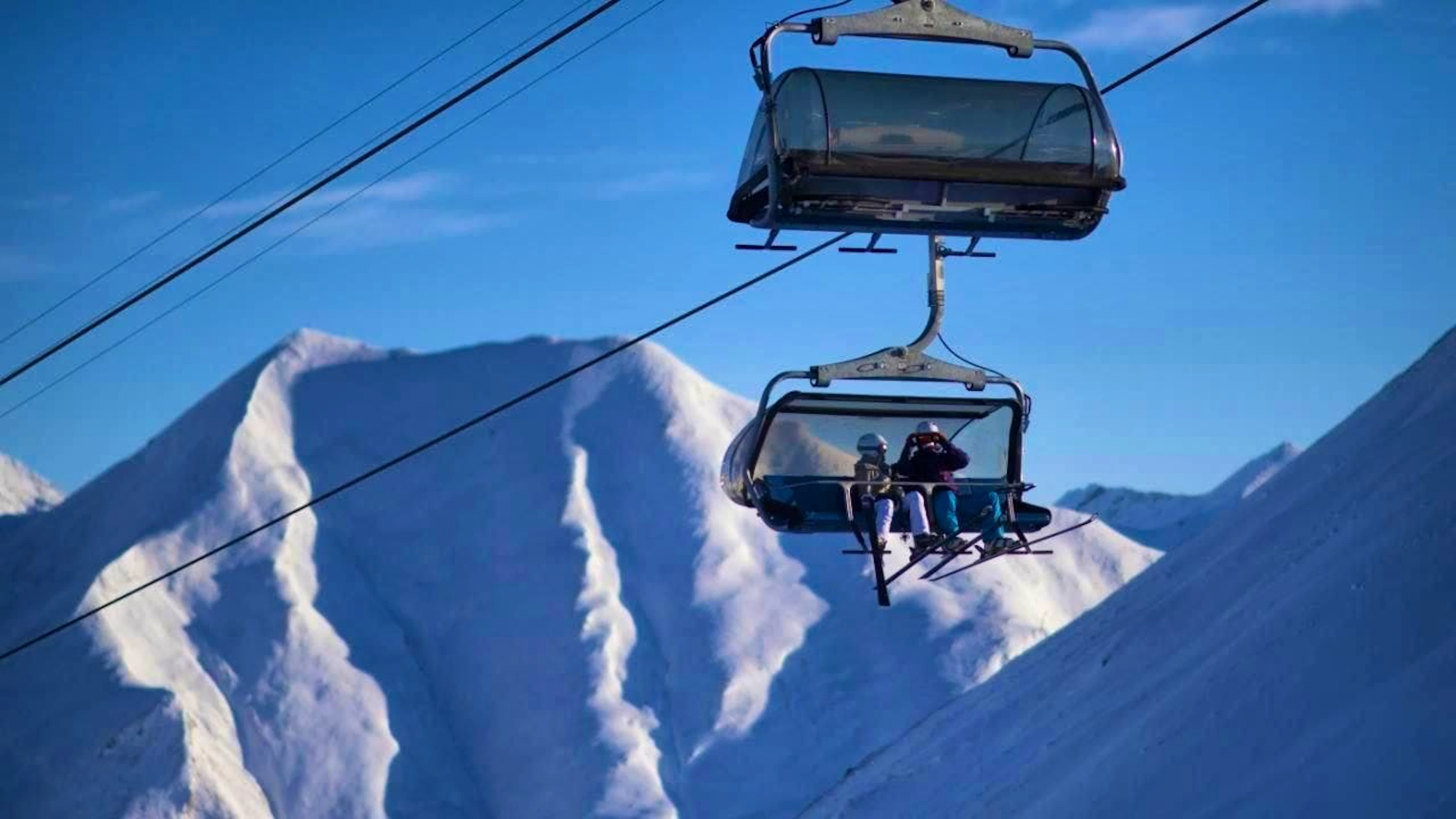 A 68-year-old German man had a fatal accident on a ski slope in the canton of Graubünden on Tuesday. (archive picture)