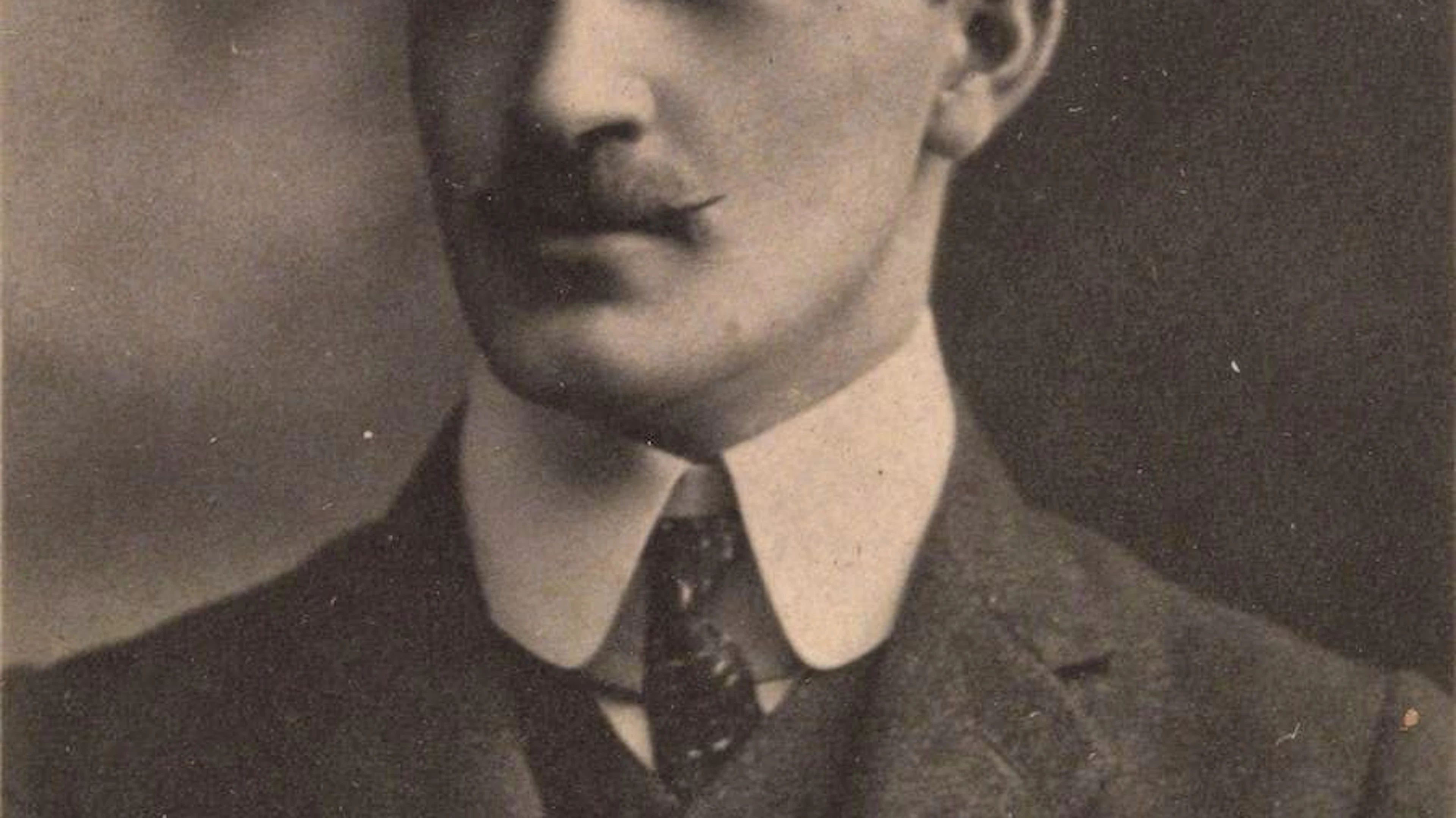 Edward George Honey (1885-1922): The Australian journalist first proposed a nationwide silence to commemorate the war dead in May 1919.