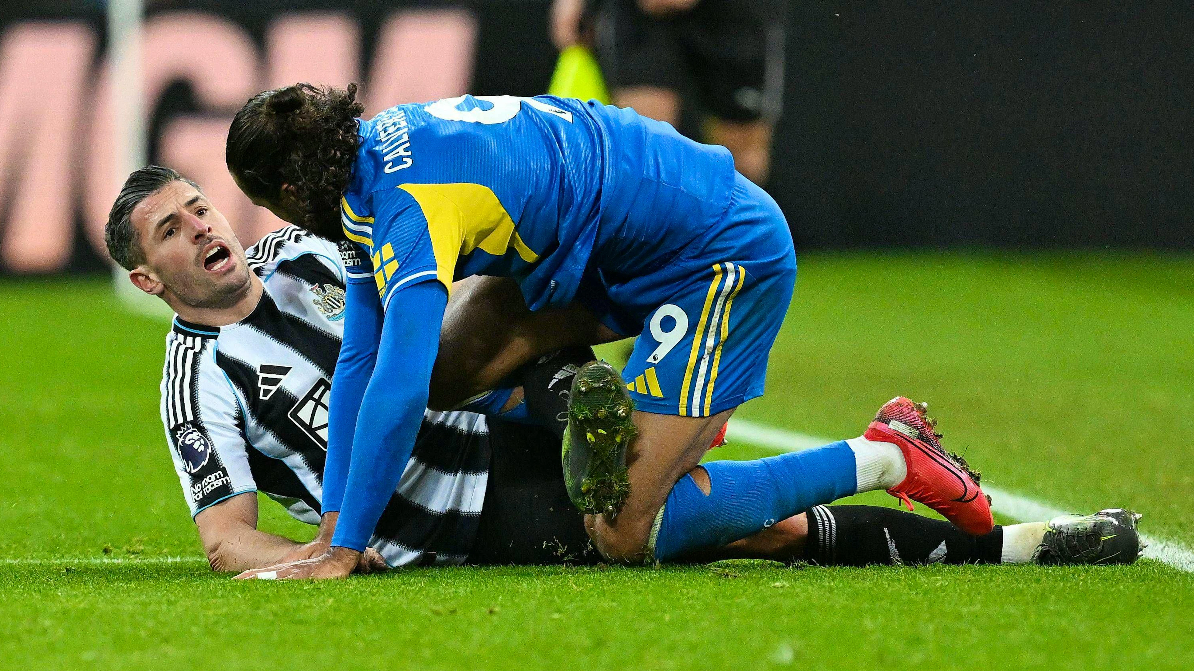 Newcastle espère que Fabian Schär rejouera avant la fin de la saison.
