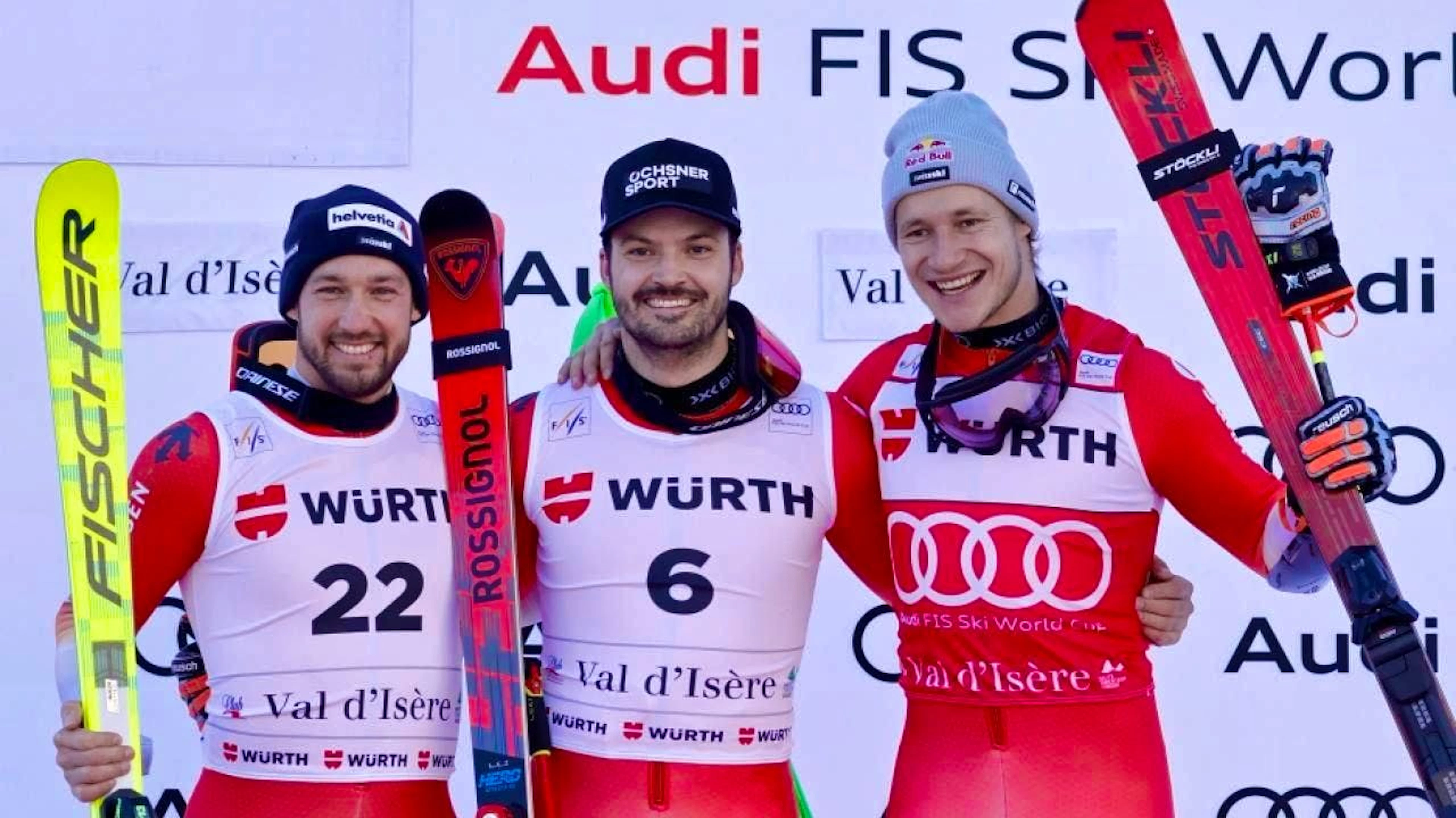 The turning point: In Val d'Isère, Luca Aerni, Loïc Meillard and Marco Odermatt (from left) stood on the podium together in mid-December, since then the Swiss have come ever closer to the leading Austrians