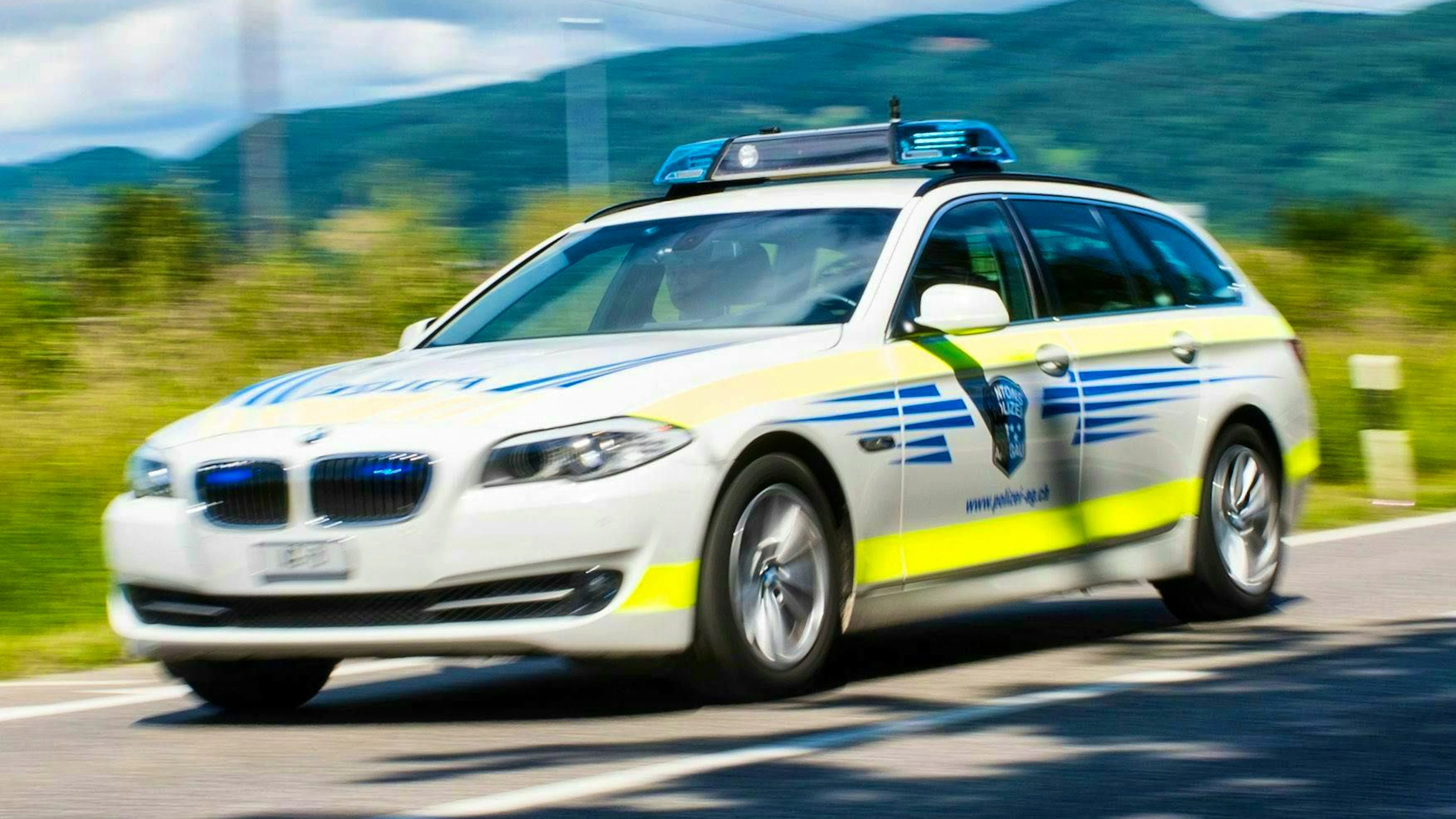 The Aargau police are called out.