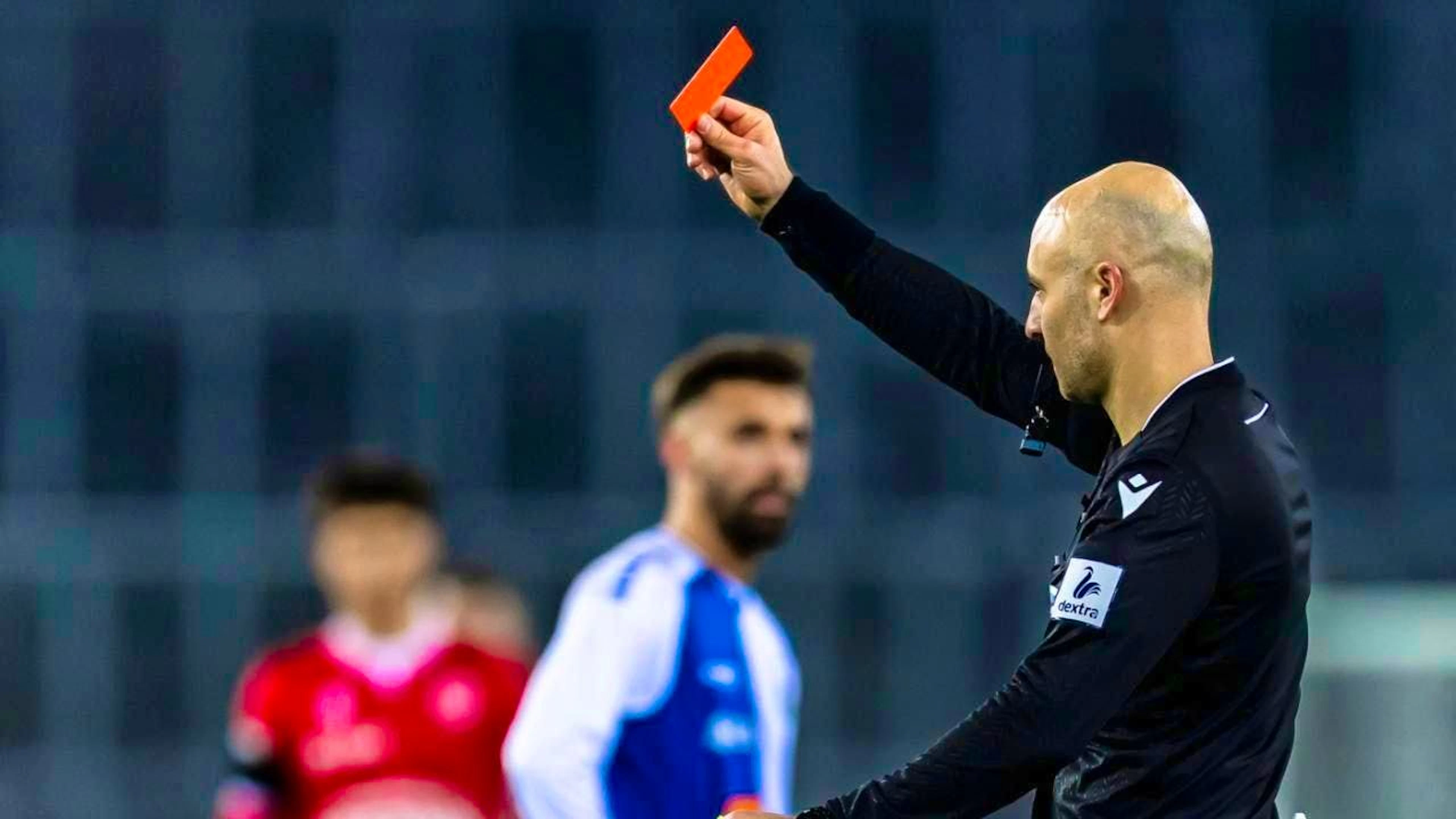 Referee Luca Cibelli showed Ismajl Beka the red card in the 90th minute