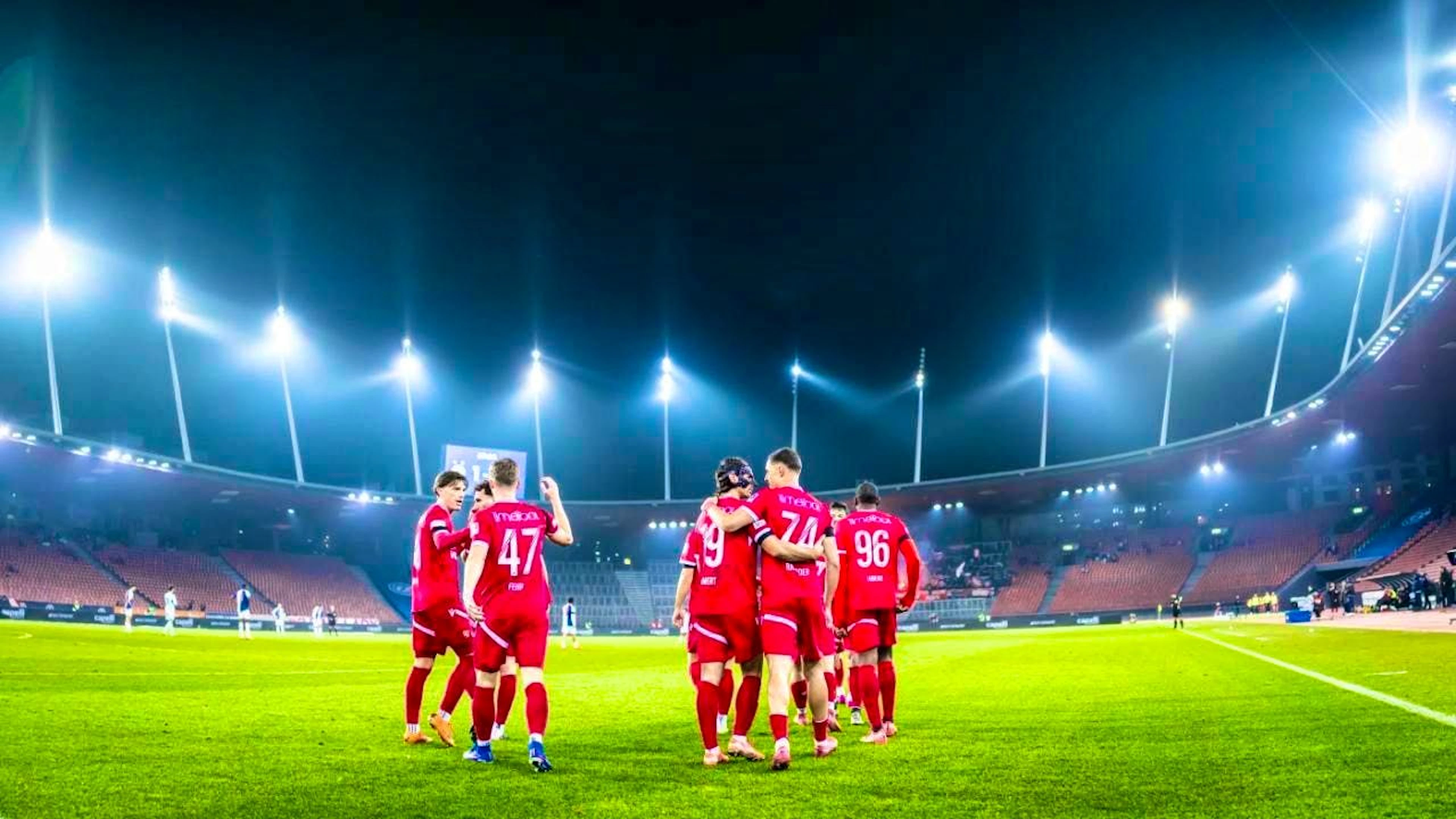 Thun also celebrate against the Grasshoppers