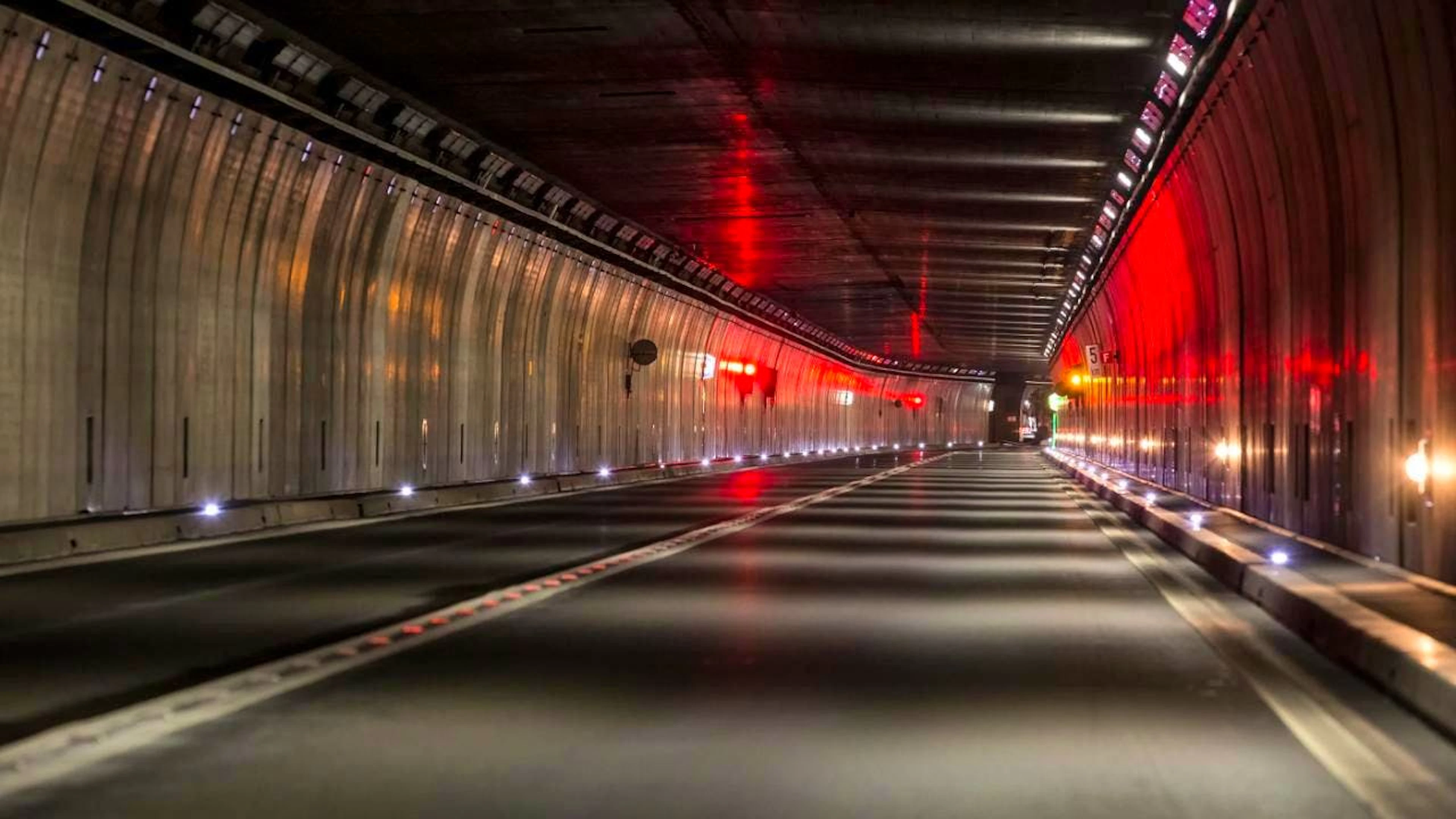 Il file à 172 km/h et viole 21 fois la ligne de sécurité