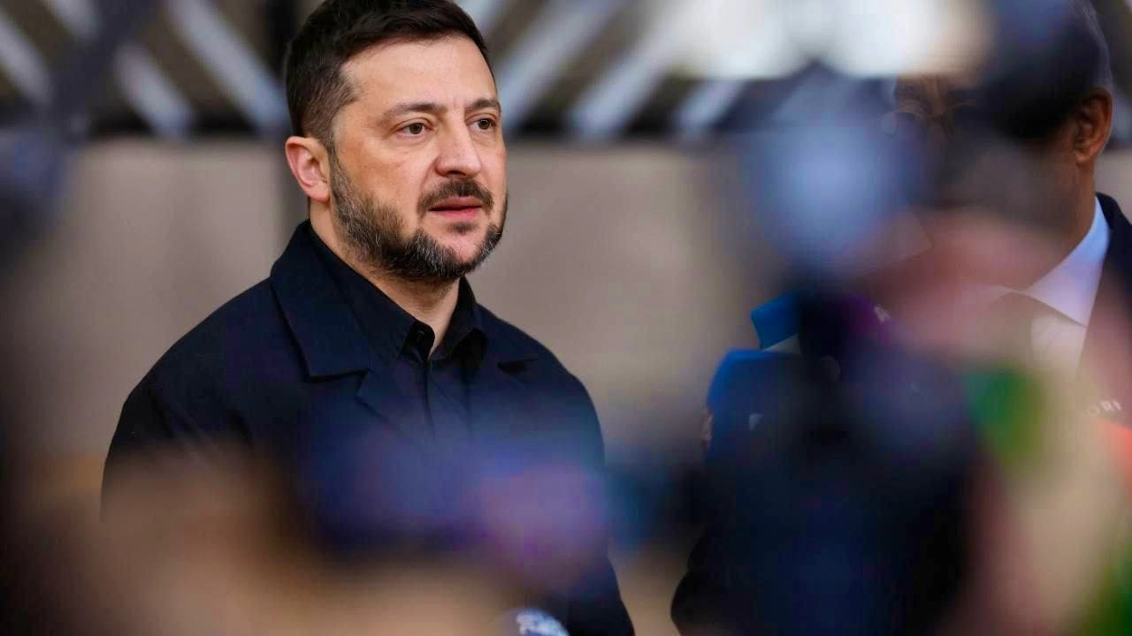 ARCHIVE - Ukrainian President Volodymyr Zelenskyi speaks to the media as he arrives for an EU summit at the European Council building. Photo: Geert Vanden Wijngaert/AP/dpa