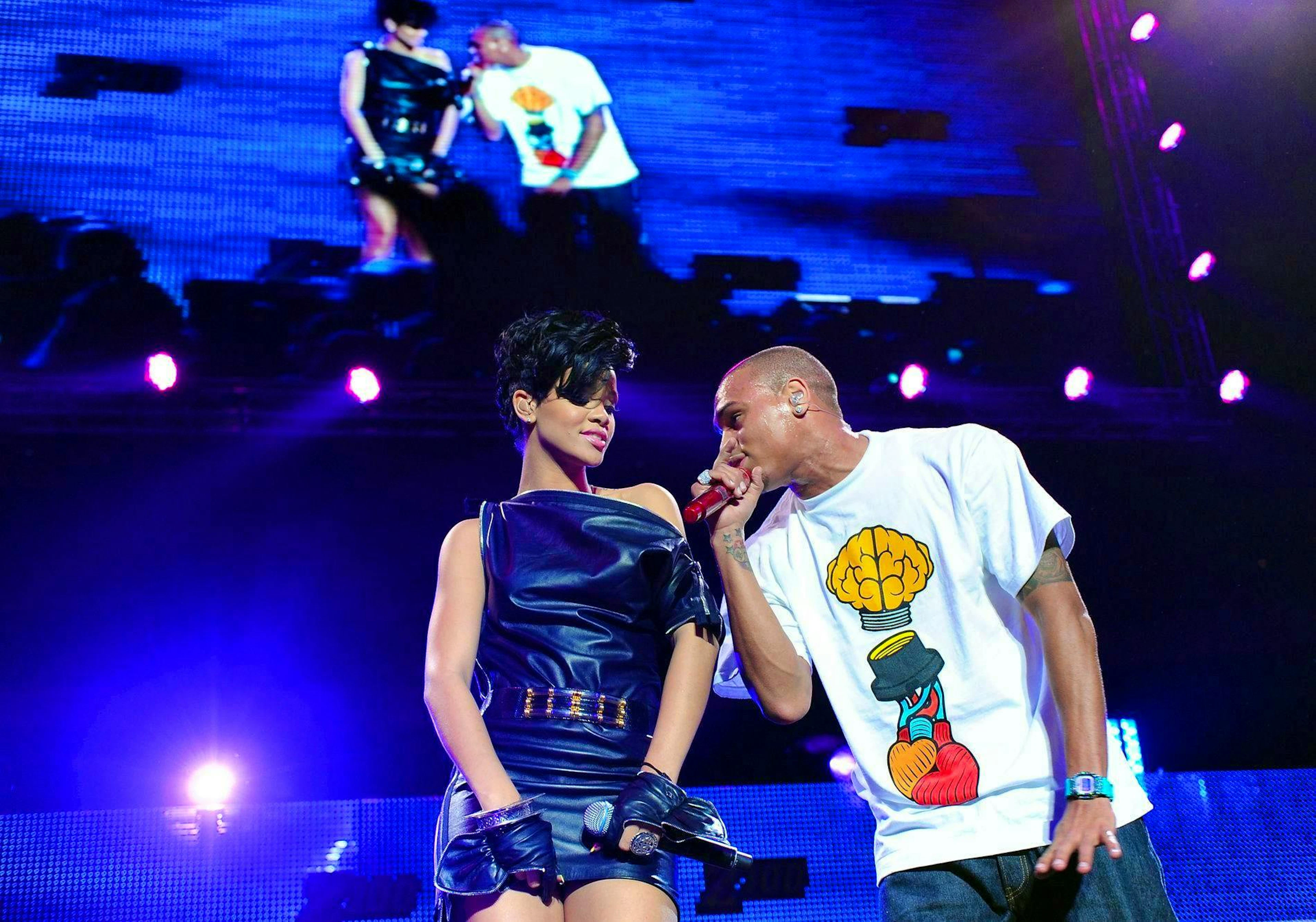 Rihanna and Chris Brown perform at Madison Square Garden in December 2008.