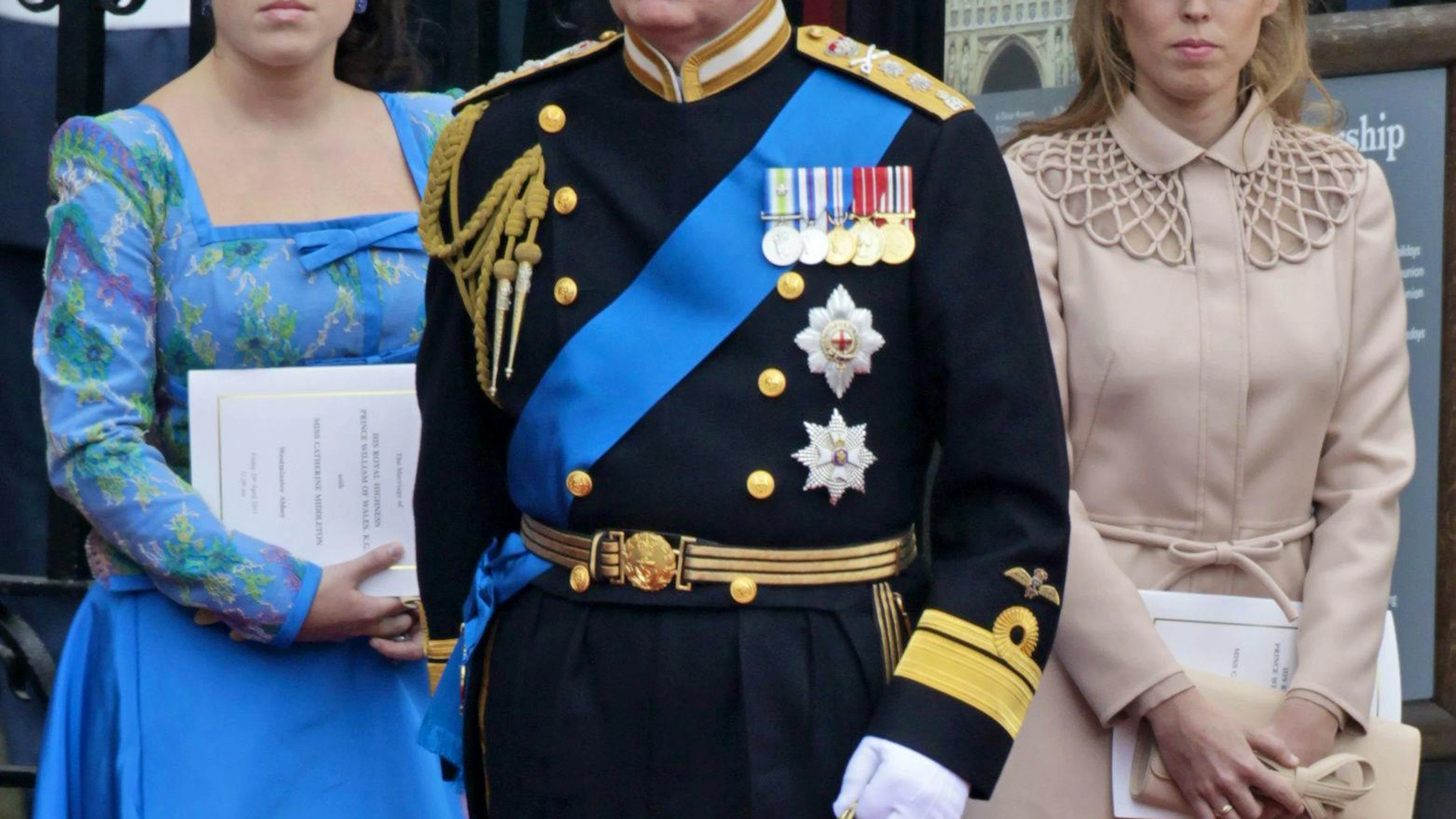 Prinz Andrew und seine Töchter bei Prinz William und Kate Middletons Hochzeit am 29. April 2011 in London.
