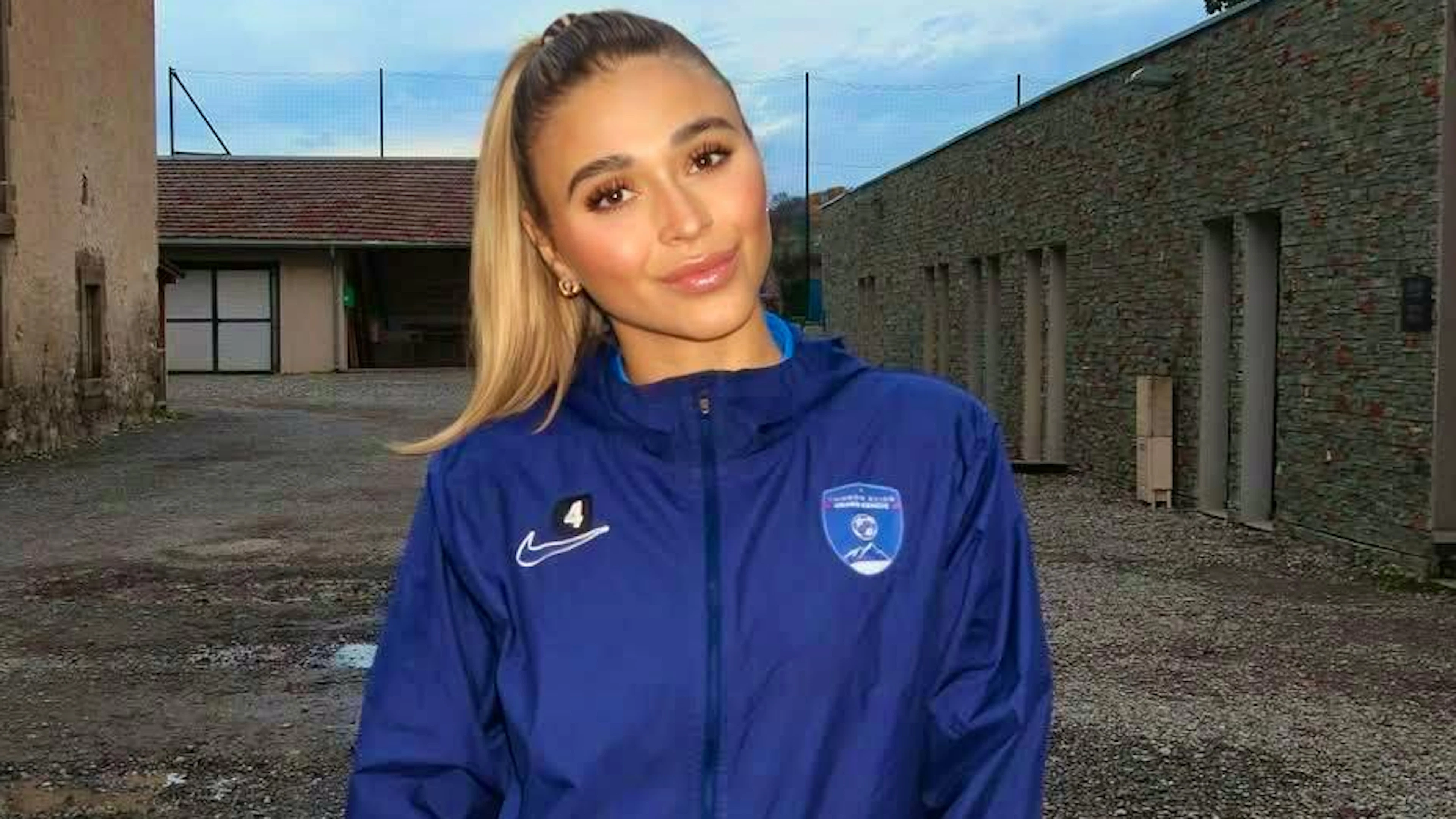 Scandale dans les vestiaires : une footballeuse suisse s'indigne