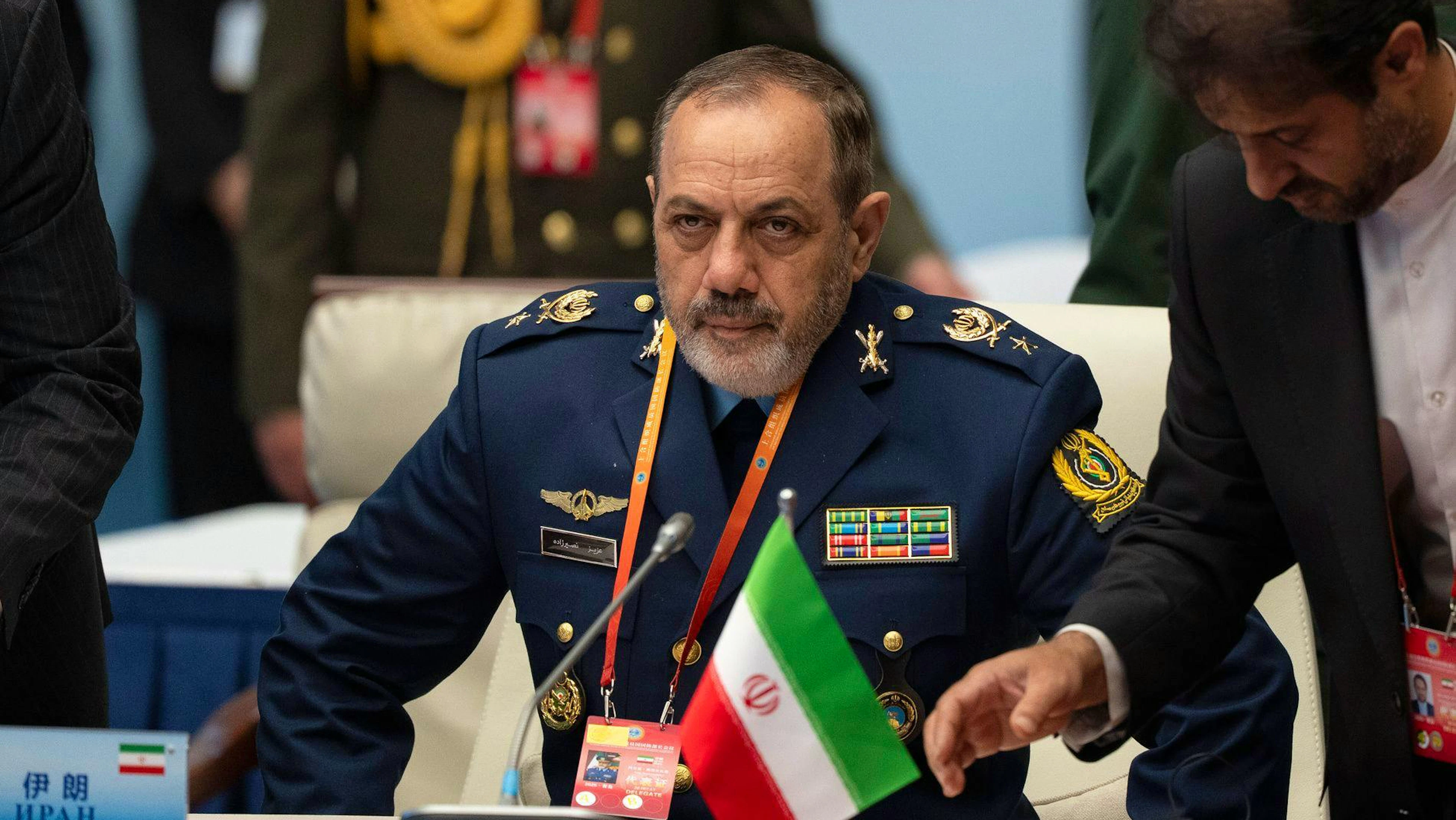 Irans Verteidigungsminister Aziz Nasirzadeh.