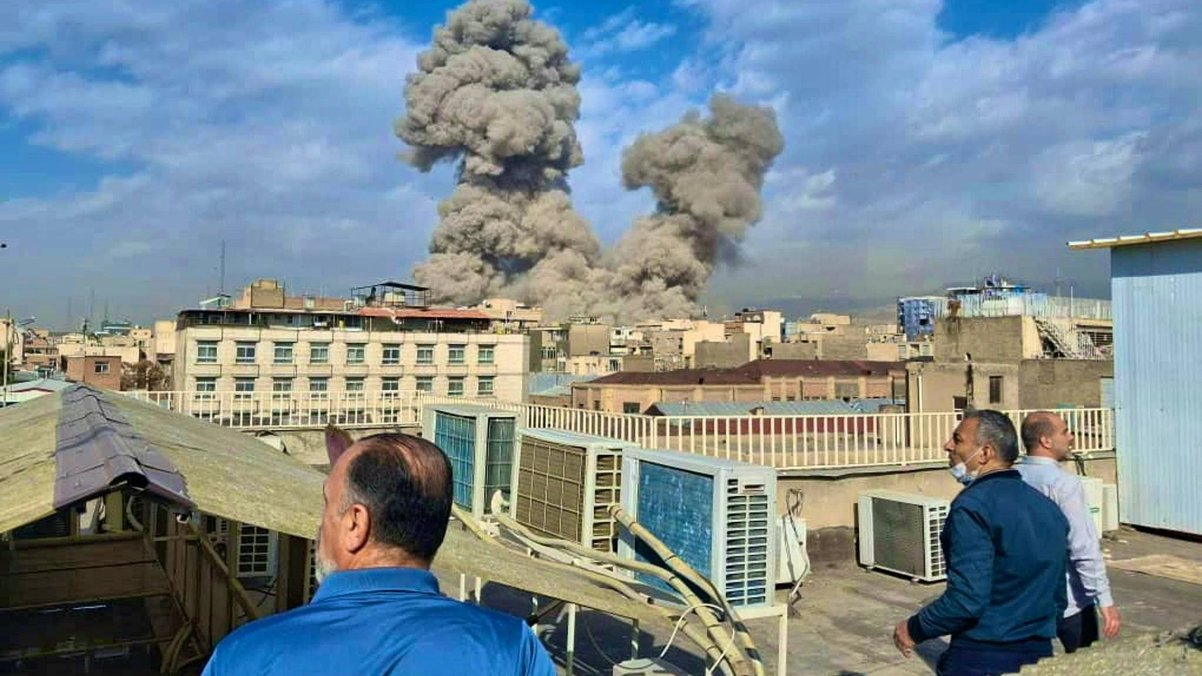 Sabato ci sono state diverse esplosioni nella capitale iraniana.