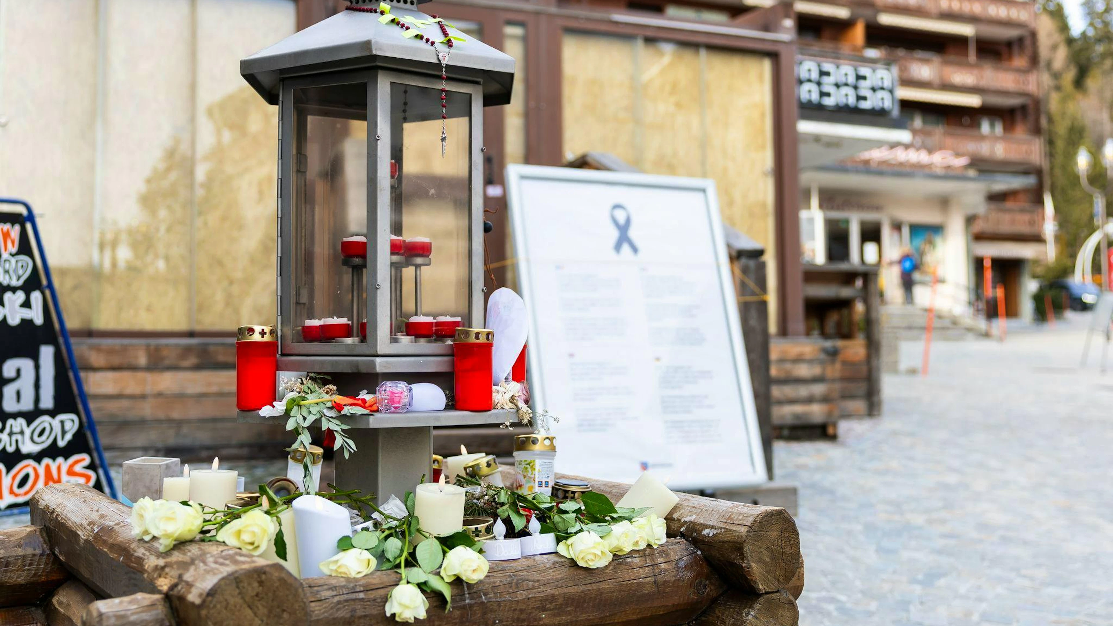 Notruf-Audios aus der Brandnacht von Crans-Montana wurden auf Newsportalen in der ganzen Schweiz veröffentlicht.