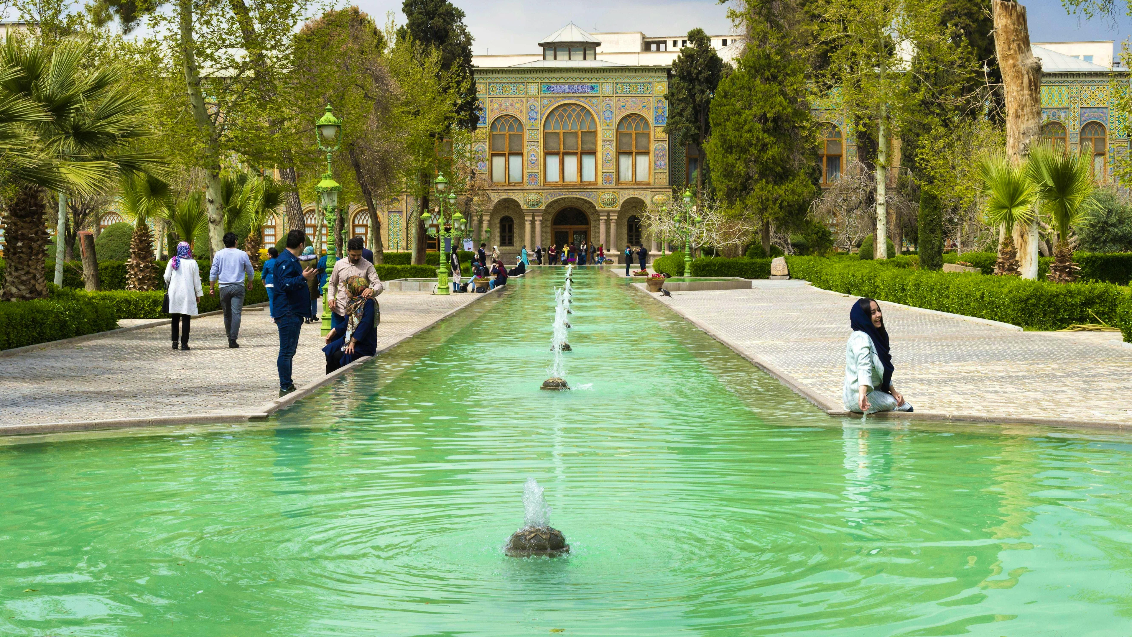 Il Palazzo Golestan di Teheran prima dell'attacco.
