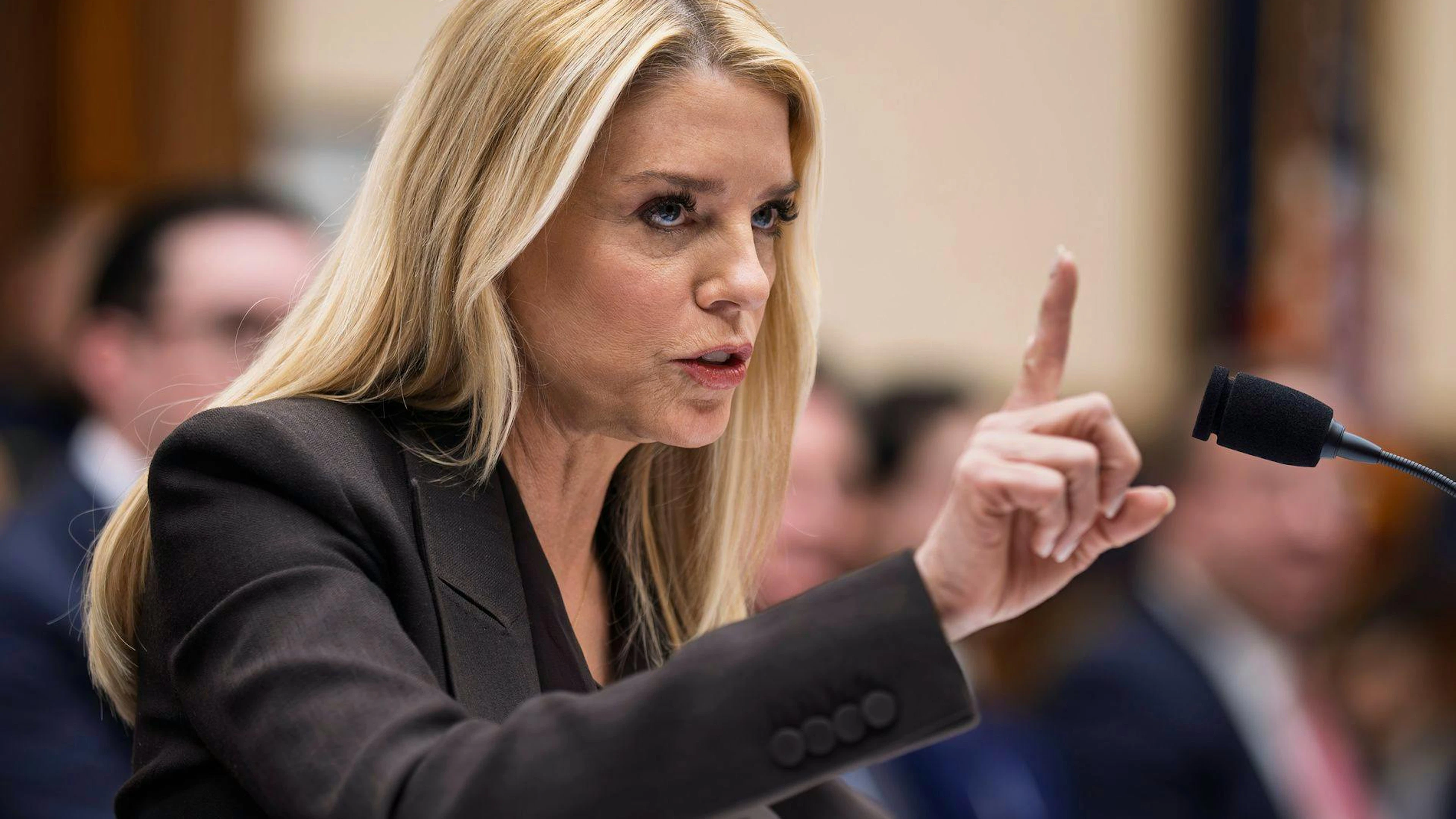 Pam Bondi war bis April 2026 US-Justizministerin unter Donald Trump.