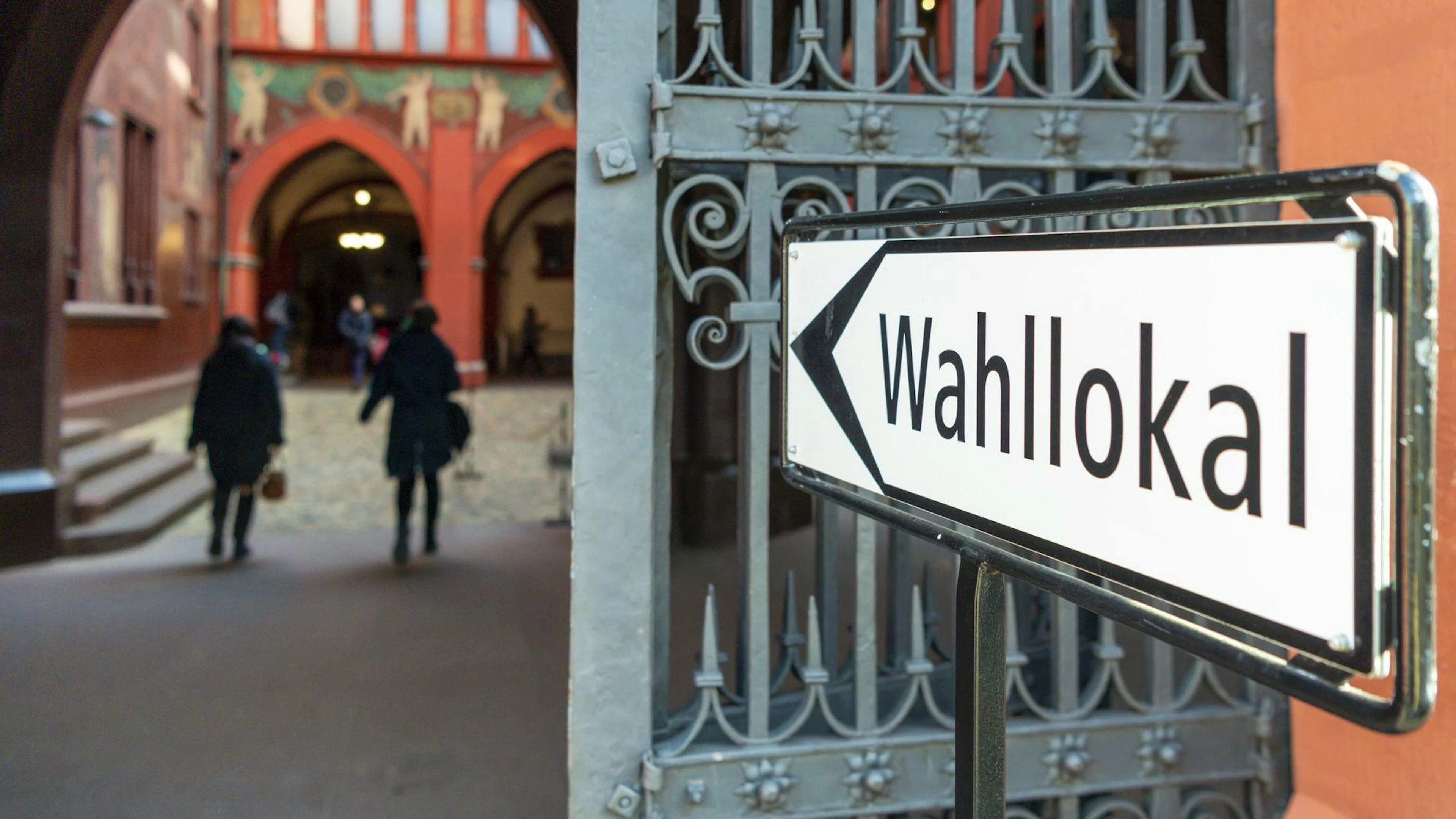 In Basel können einige Stimmbürger*innen digital abstimmen.