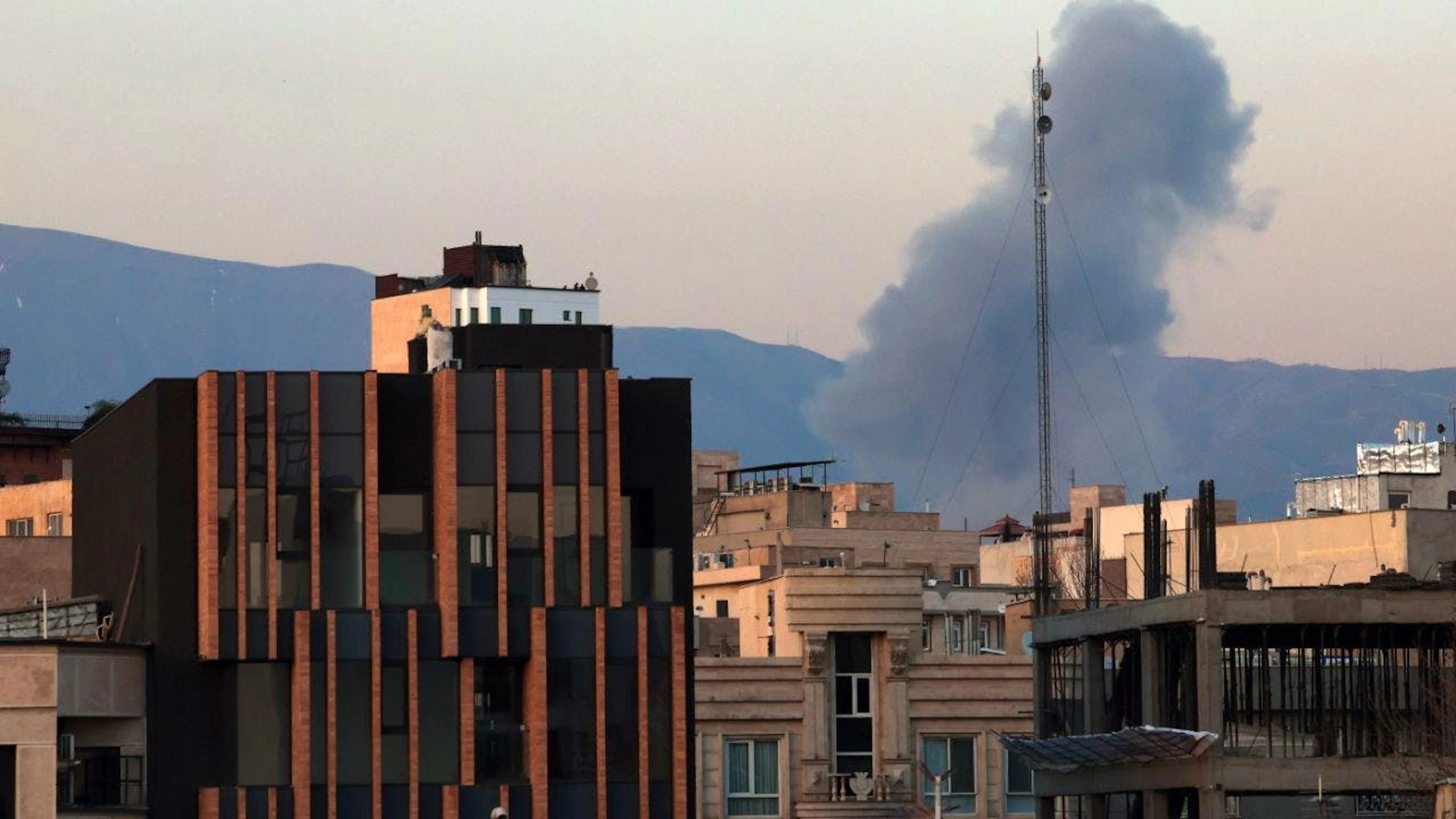 È importante il bilancio di vittime civili del conflitto, secondo Teheran.