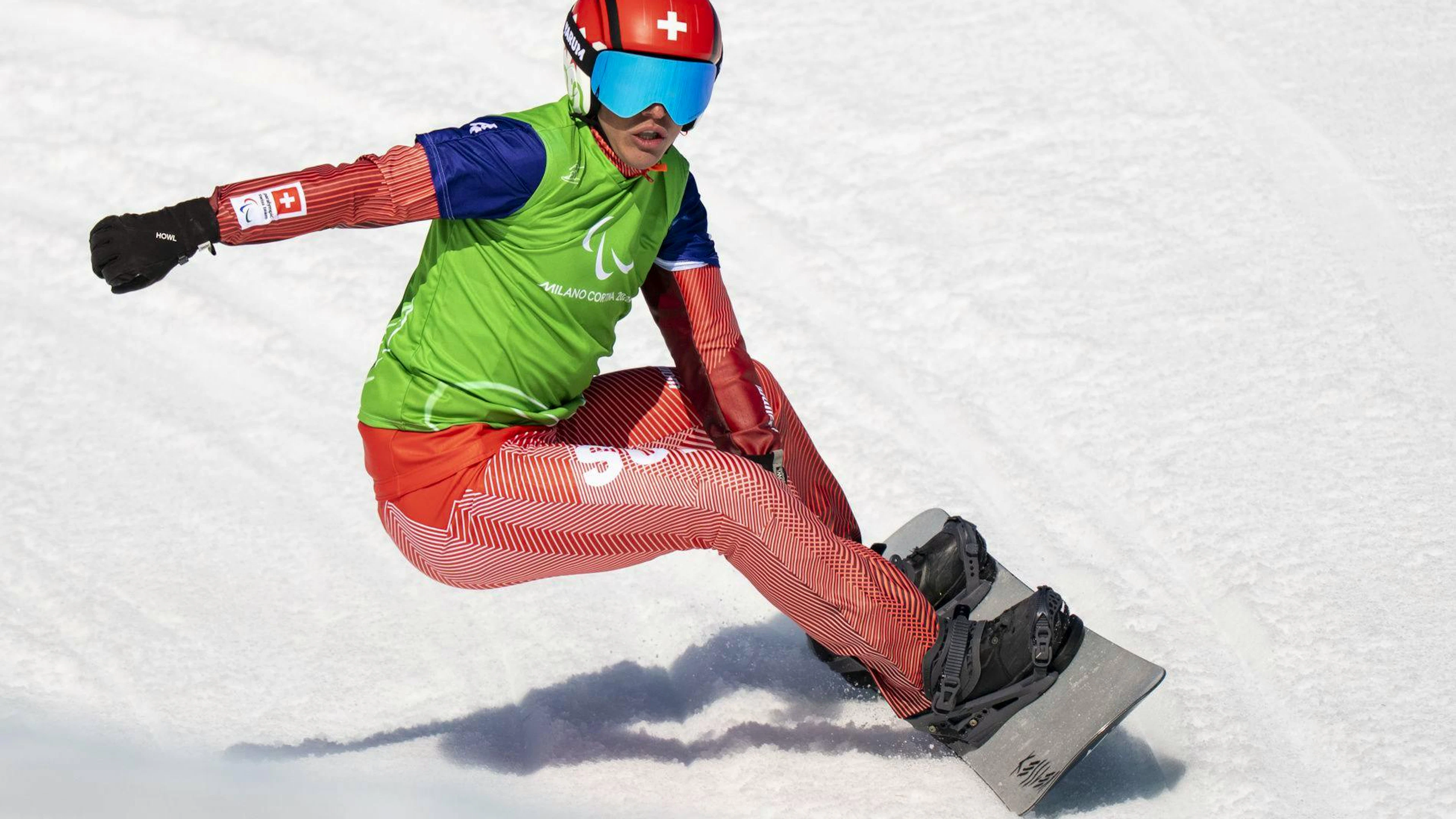 Aron Fahrni, giunto terzo nello snowboard cross maschile categoria disabilità agli arti superiori.
