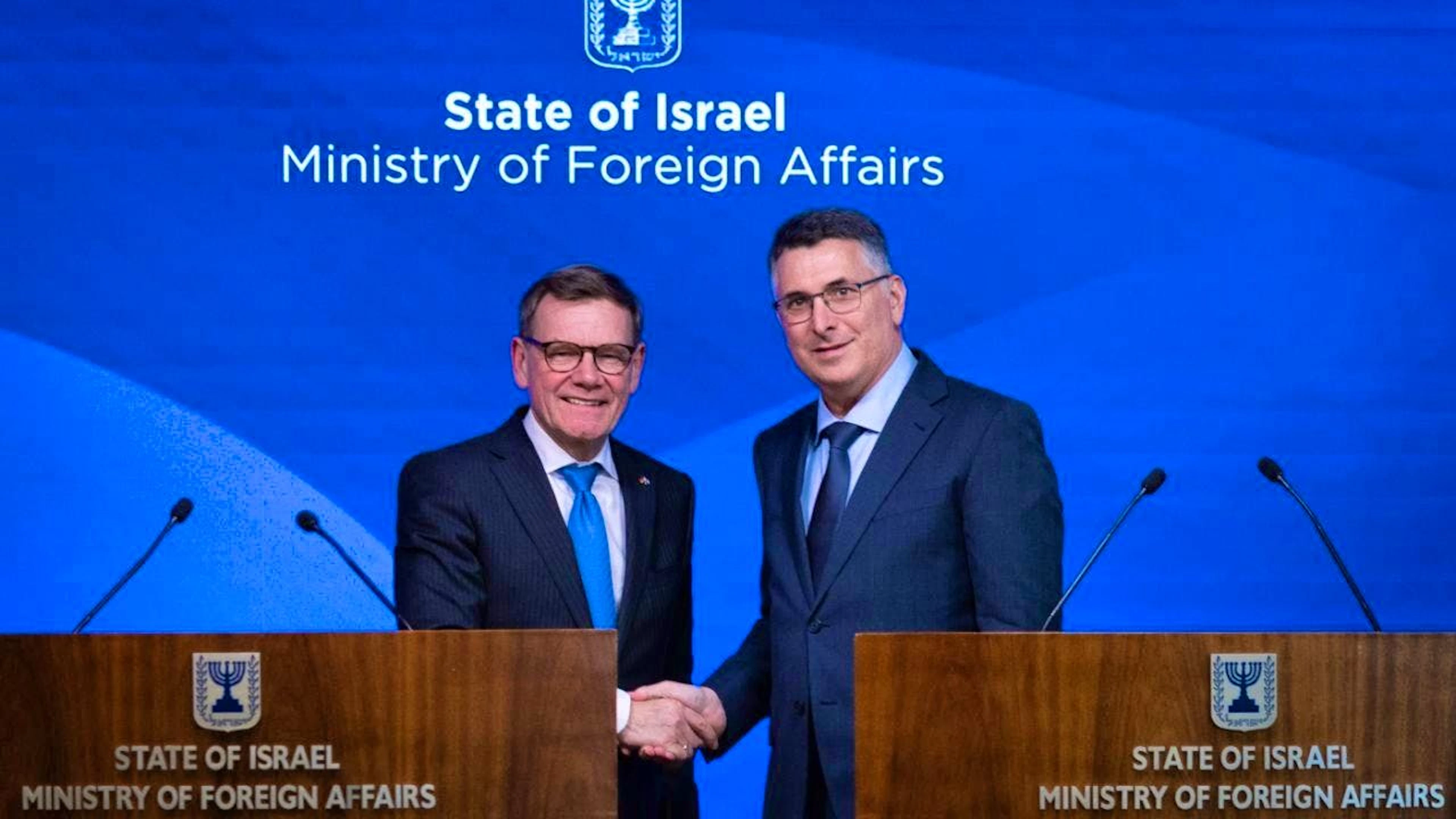 Germany's Foreign Minister Johann Wadephul (l) with his Israeli counterpart Gideon Saar. Photo: Oren Ben Hakoon/AP/dpa