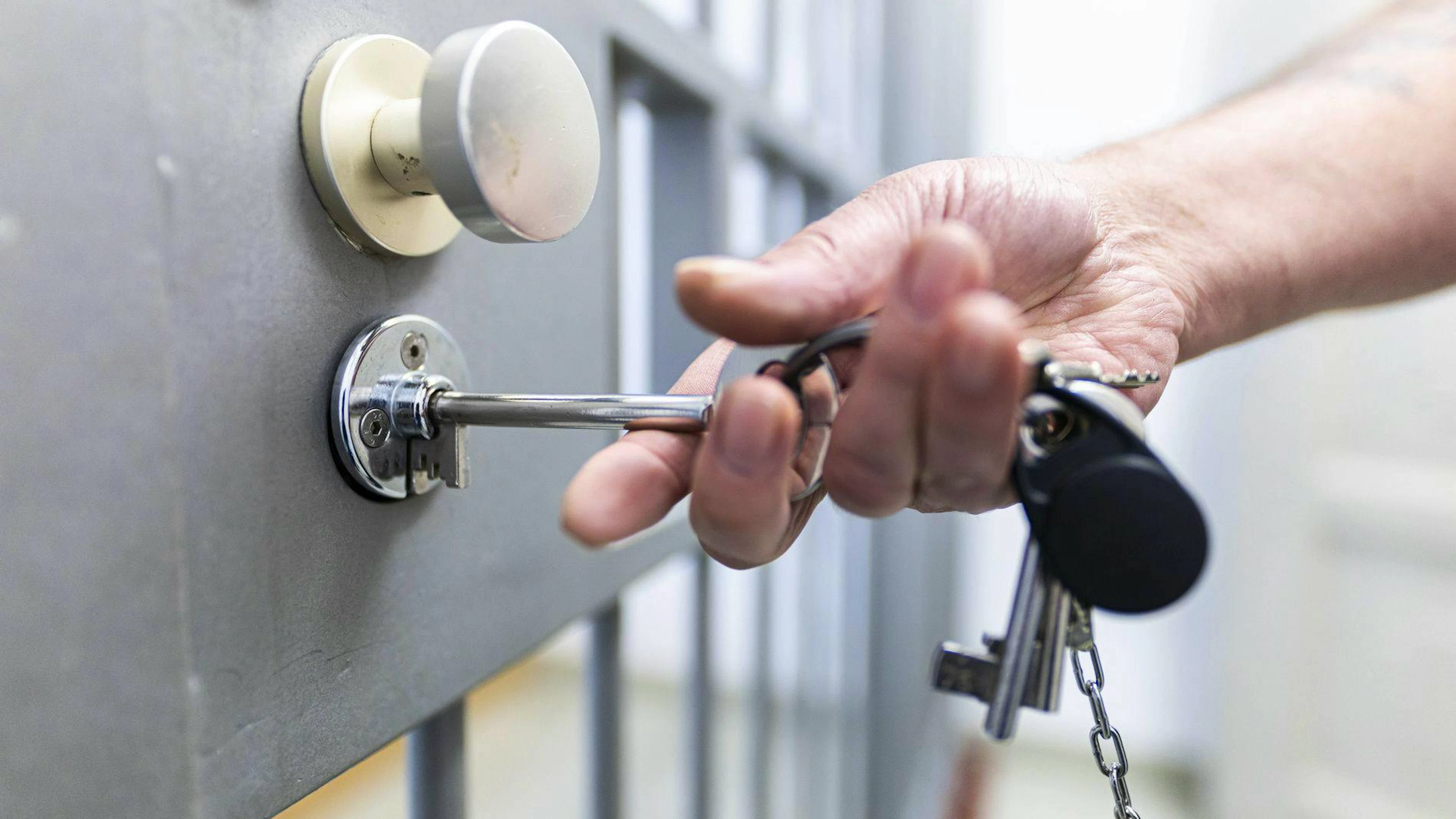 Aargauer Ex-Grossrat soll drittes Opfer 140 Mal missbraucht haben