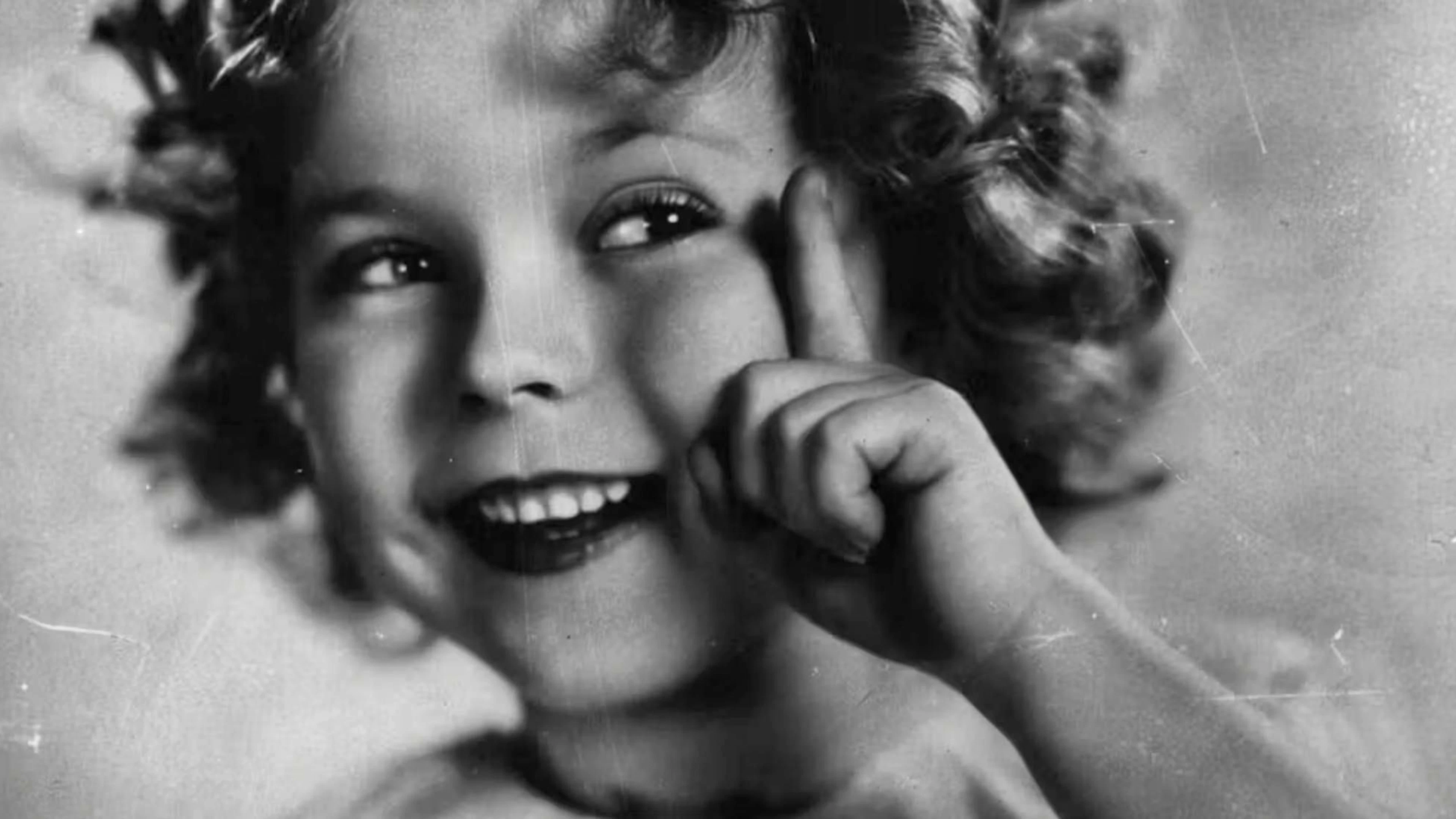 Until 1961, the Academy presented the so-called "Juvenile Award", a special prize awarded irregularly to underage actors. The first winner of the miniature Oscar is still the youngest winner of all time: Shirley Temple was just six years old when she accepted the trophy in 1934.
