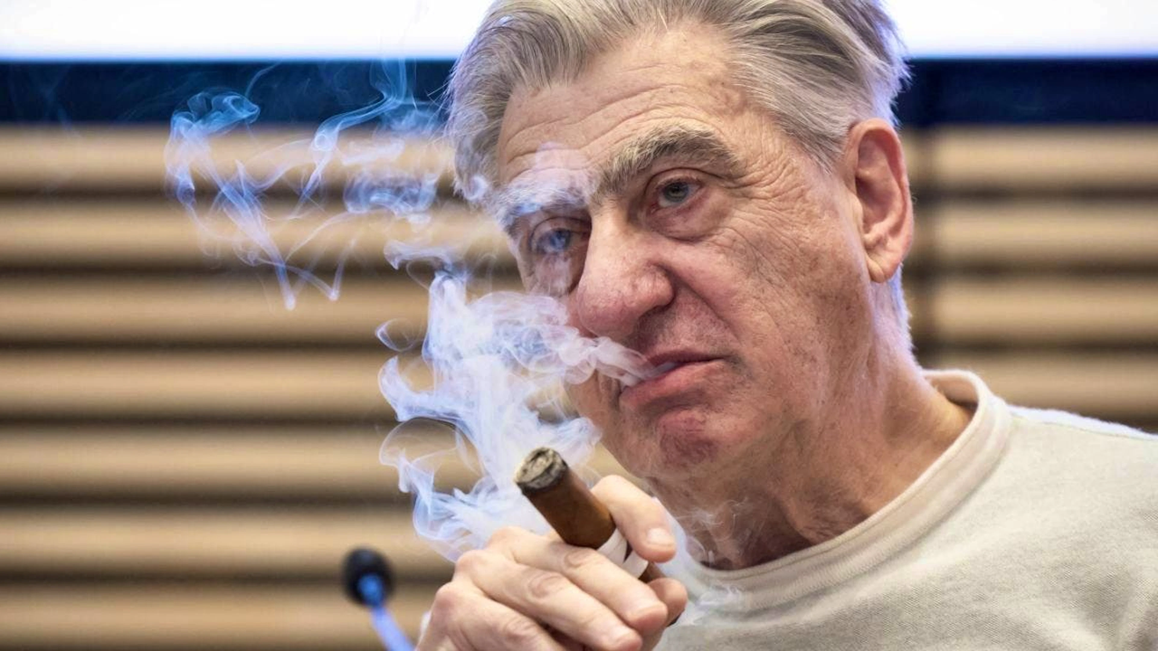 The head of the Swatch Group, Nick Hayek, will receive a slightly lower total remuneration of 4.7 million Swiss francs in 2025. (archive picture)