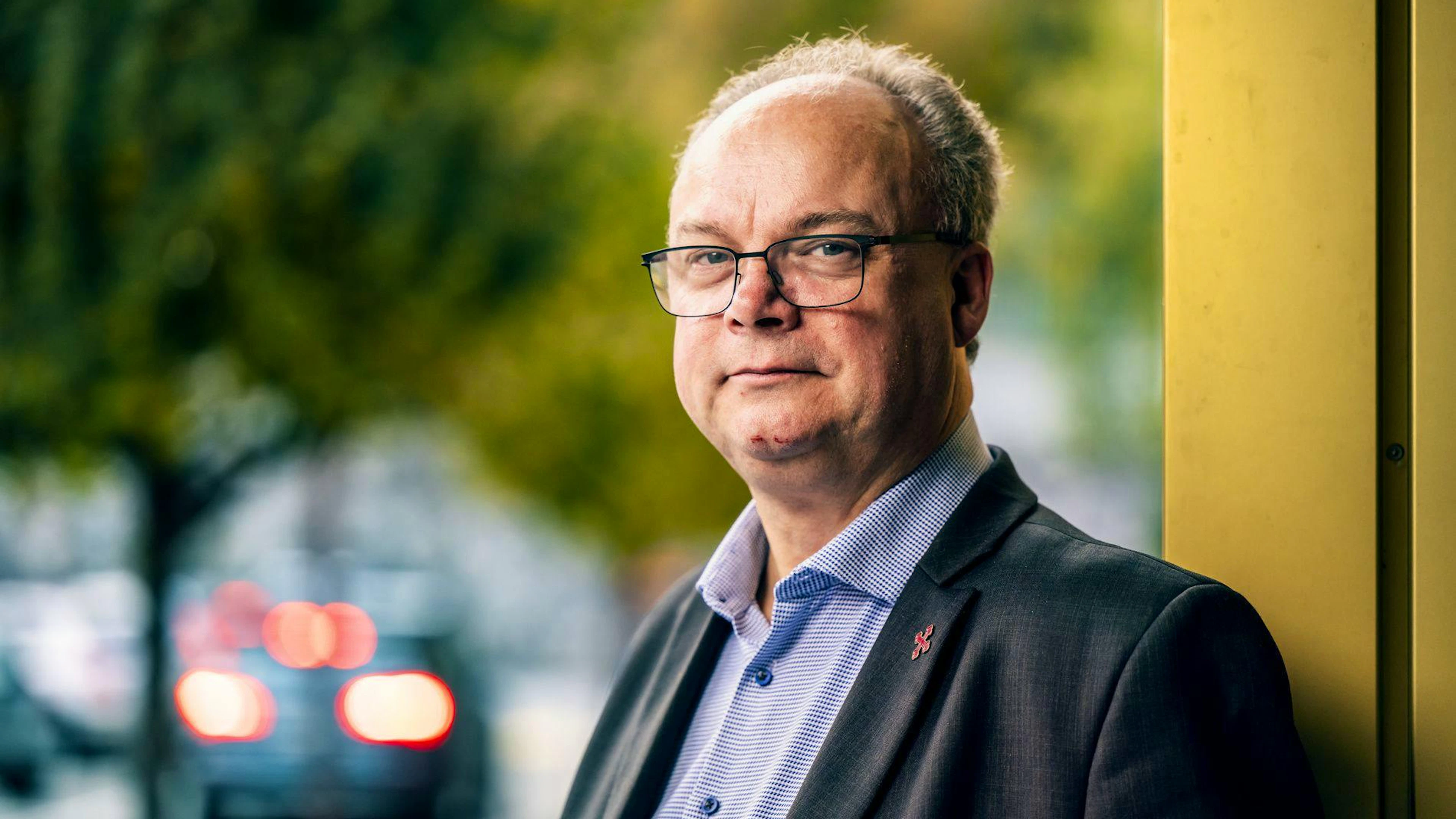 Le chanoine Alexandre Ineichen, le nouvel abbé de Saint-Maurice et actuel recteur du Collège de Saint-Maurice le vendredi 31 octobre 2025 à Saint-Maurice. (KEYSTONE/Jean-Christophe Bott)