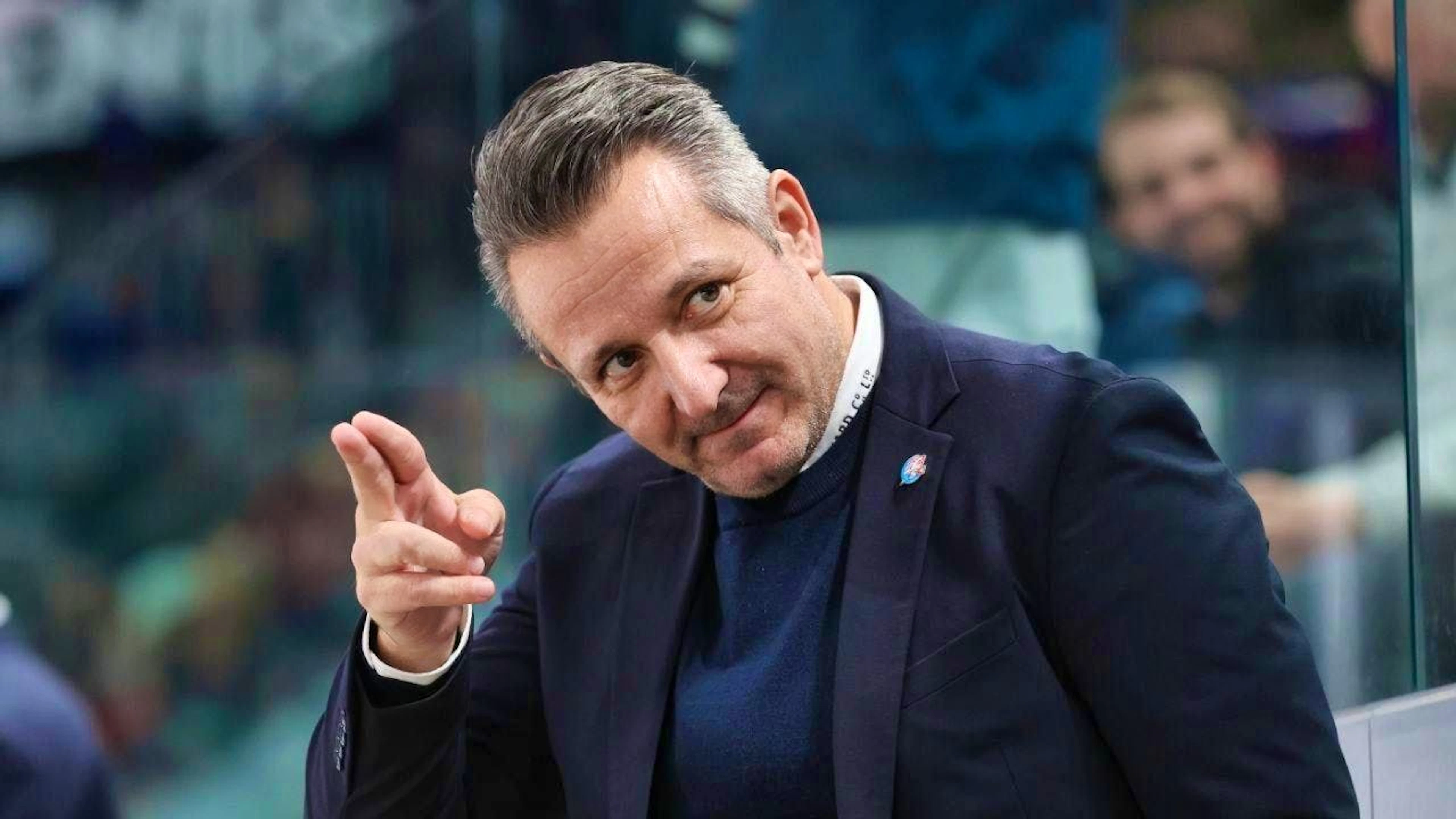 Aims to successfully defend the title with the ZSC Lions in the playoffs: Head coach Marco Bayer