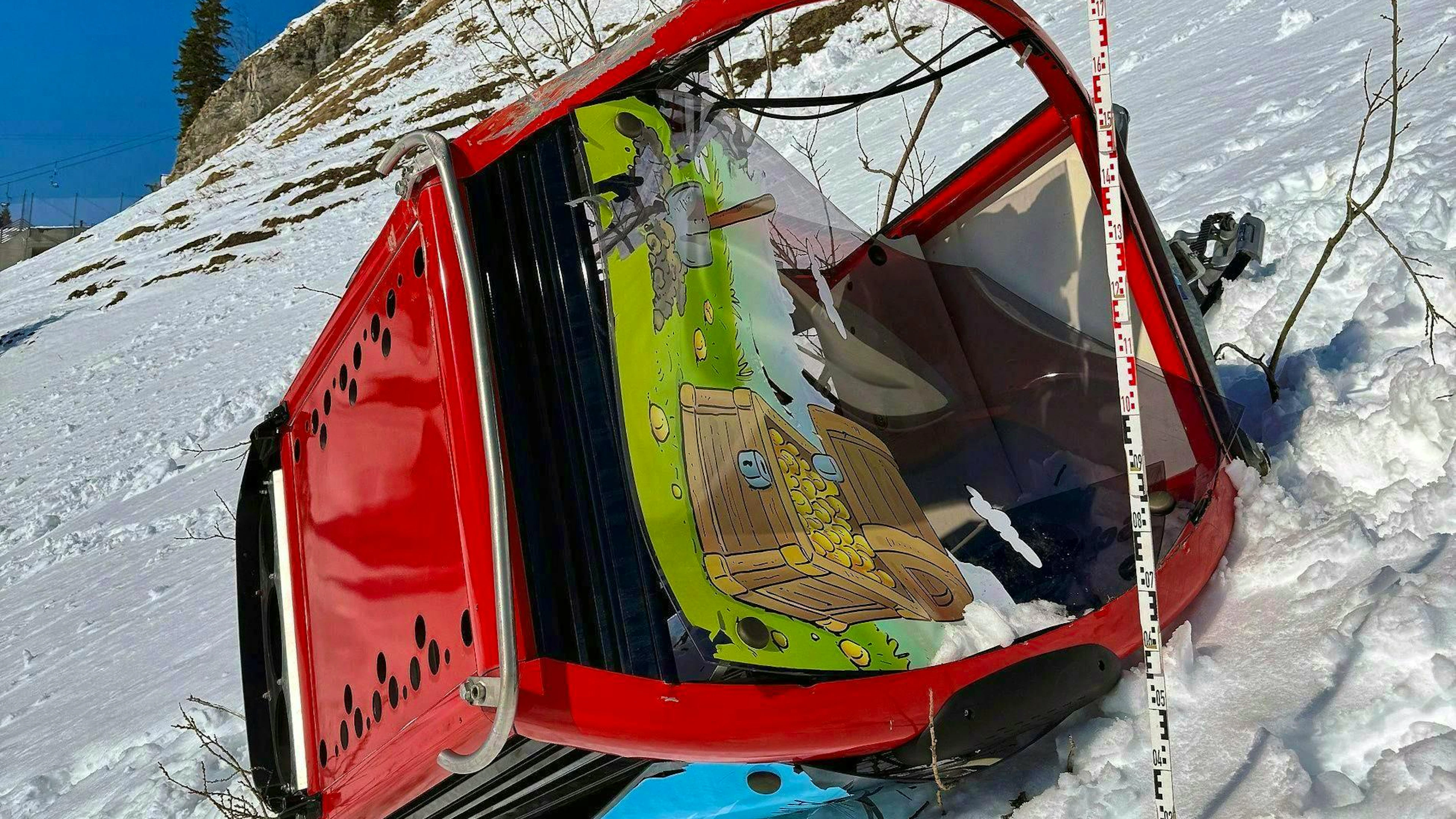 The gondola crashed onto a steep slope, overturned several times and came to rest on flatter terrain. The woman inside died at the scene of the accident.
