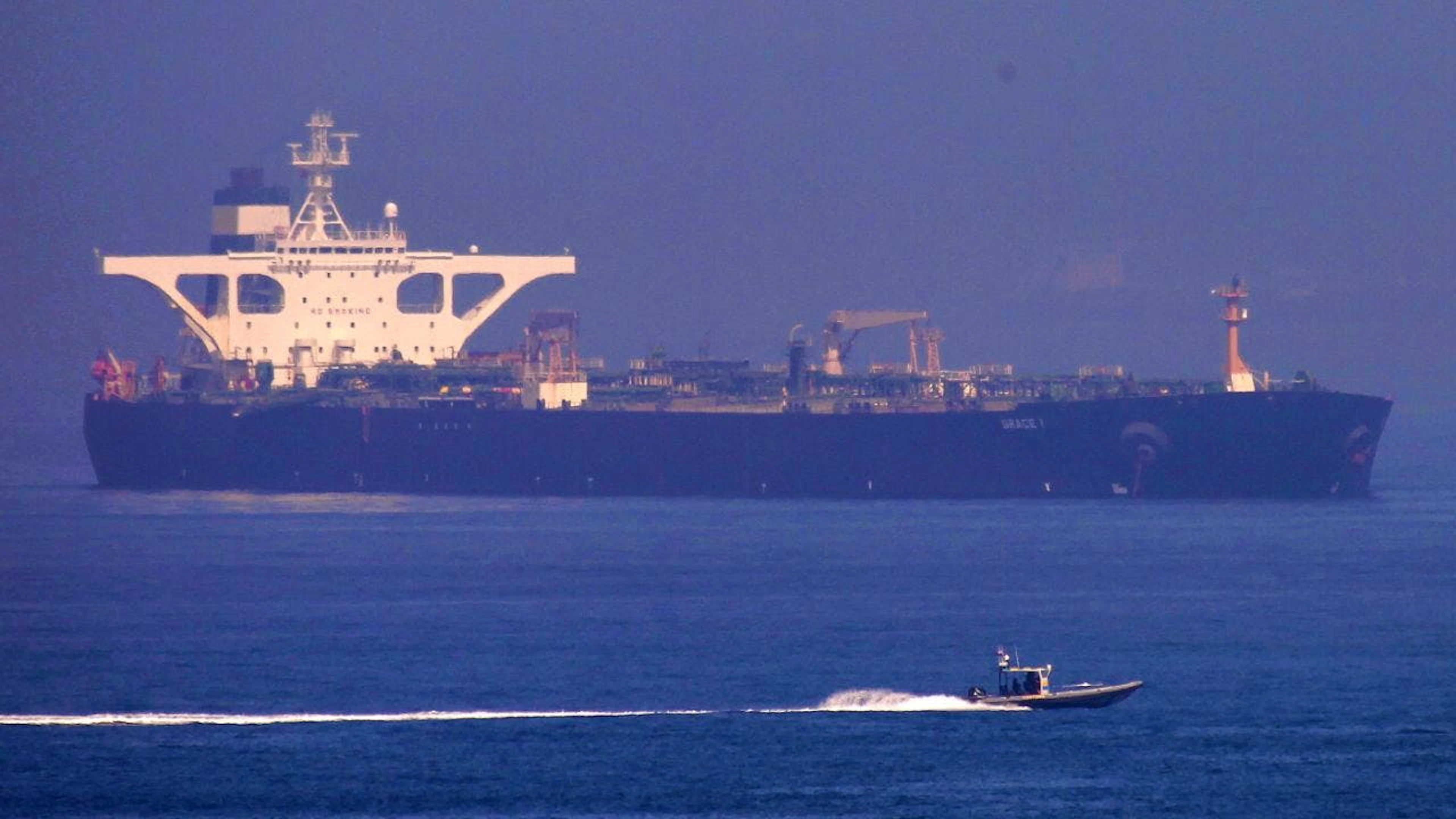 Attaccata petroliera nel Mar Nero (foto d'archivio)