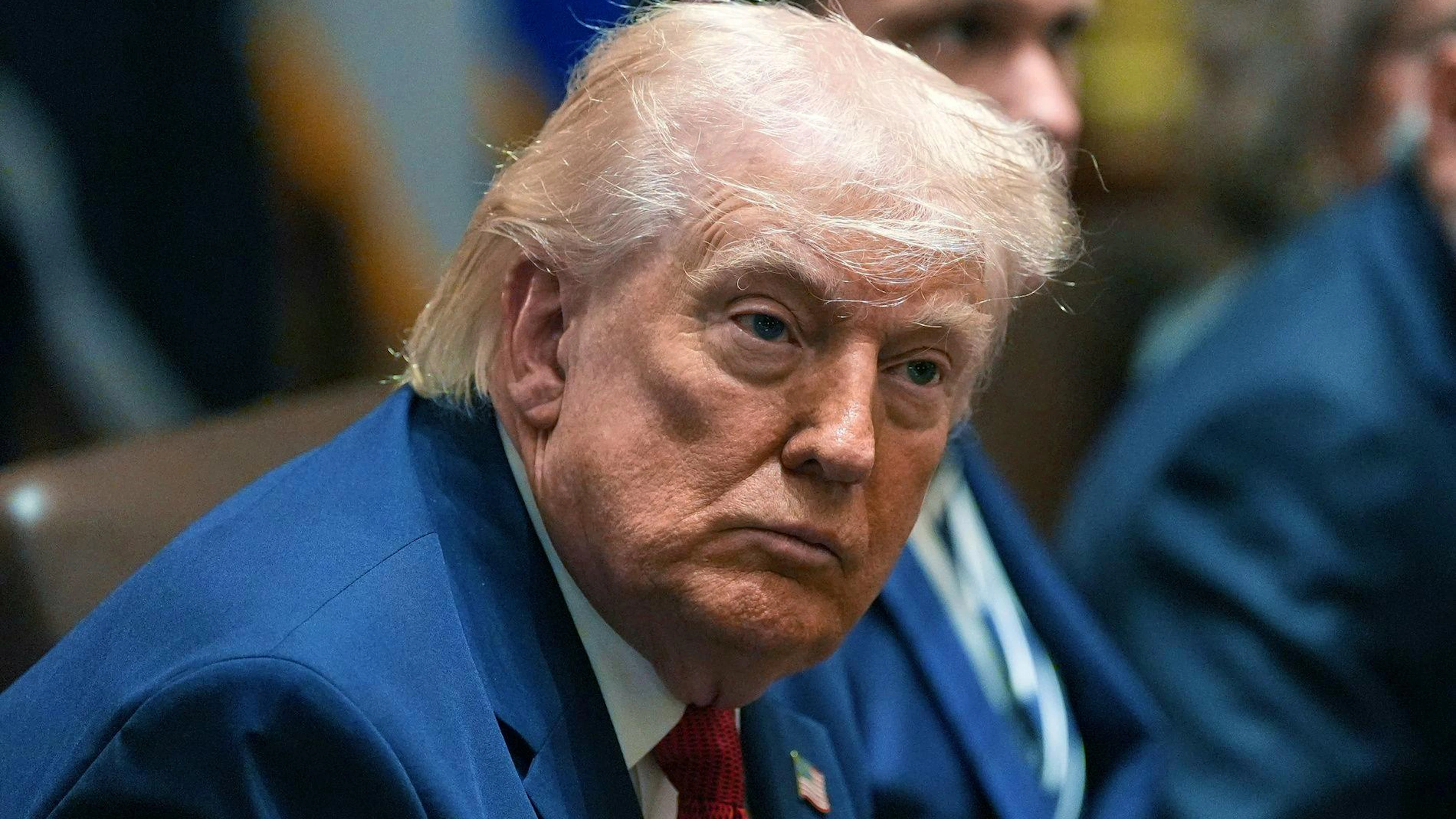 «Mon administration a réalisé des progrès significatifs pour mettre fin à la discrimination raciale dans la société américaine, y compris les activités soit-disant de ‹diversité, d'équité et d'inclusion› (DEI)», a écrit M. Trump dans le décret. (image d'illustration)