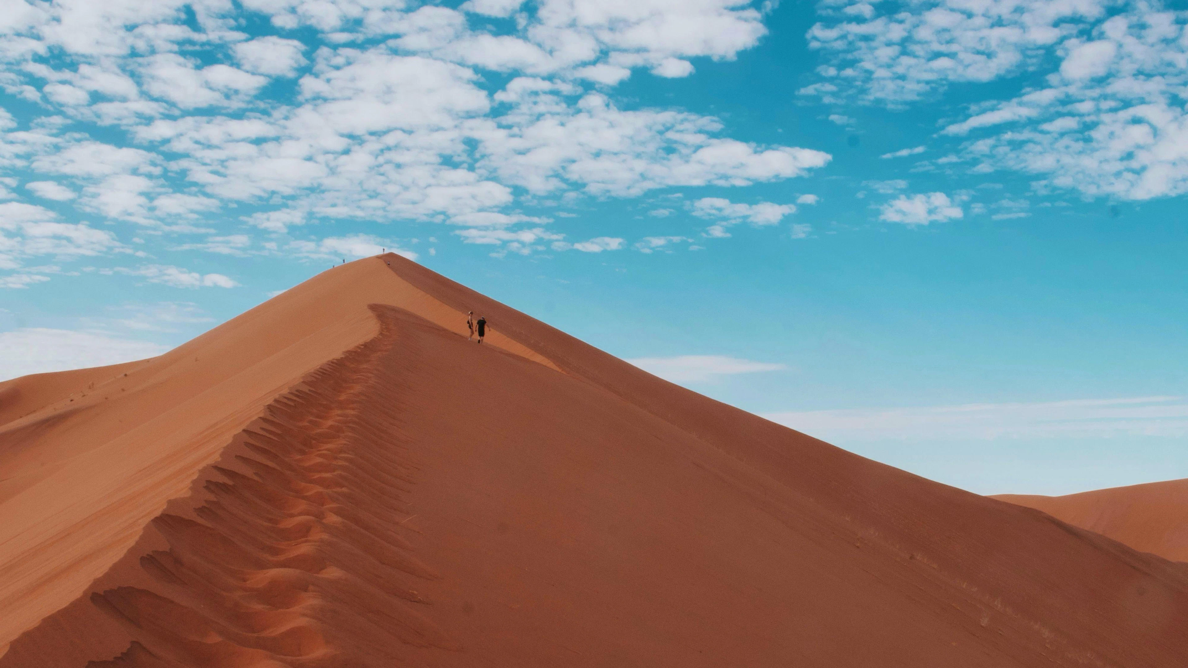 Die «Big Daddy»-Düne ist eine der höchsten Dünen weltweit und eine der wenigen, die in der&nbsp;Namib-Wüste zu Fuss besteigen werden darf.