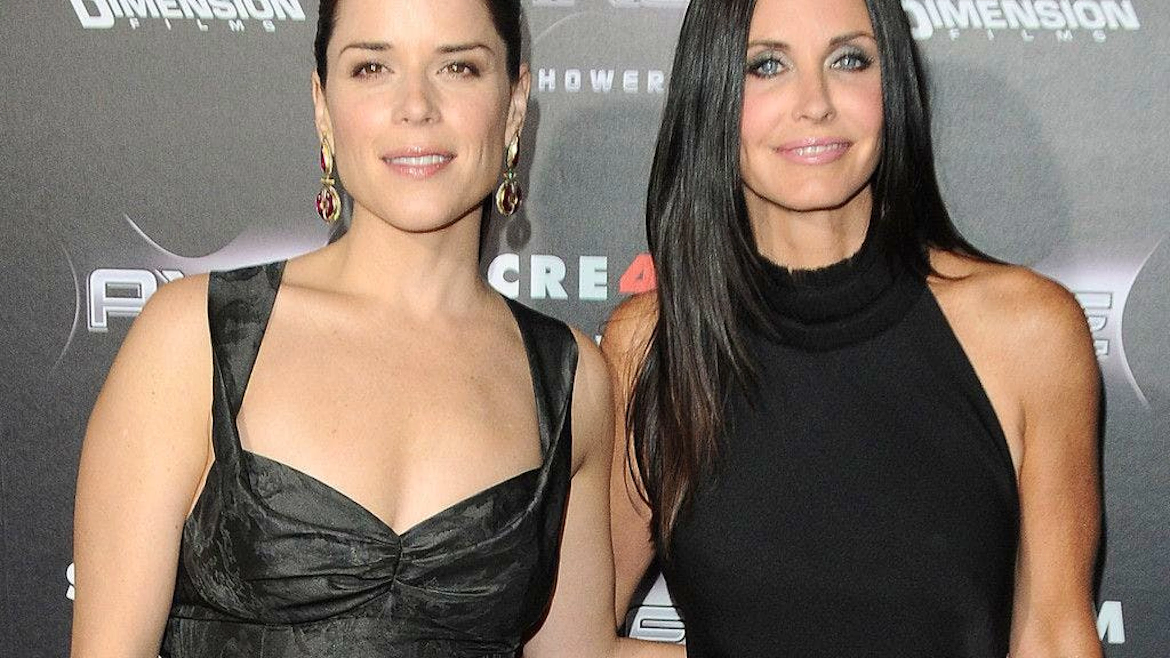 Neve Campbell & Courteney Cox