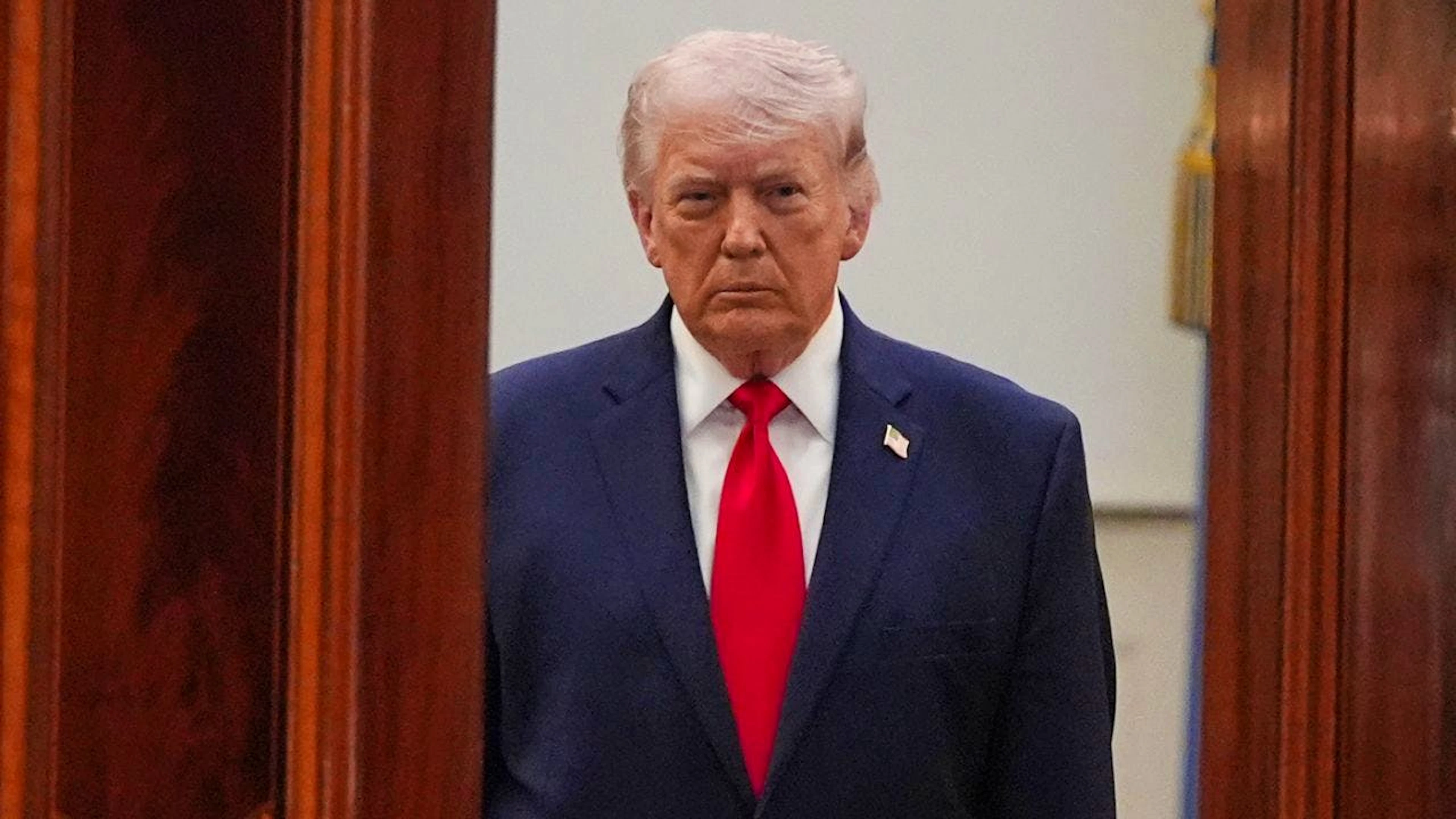 US-Präsident Donald Trump kündigte am Donnerstag für die Einfuhr patentgeschützter Medikamente in die USA Zölle von bis zu 100 Prozent an. (Archivbild)