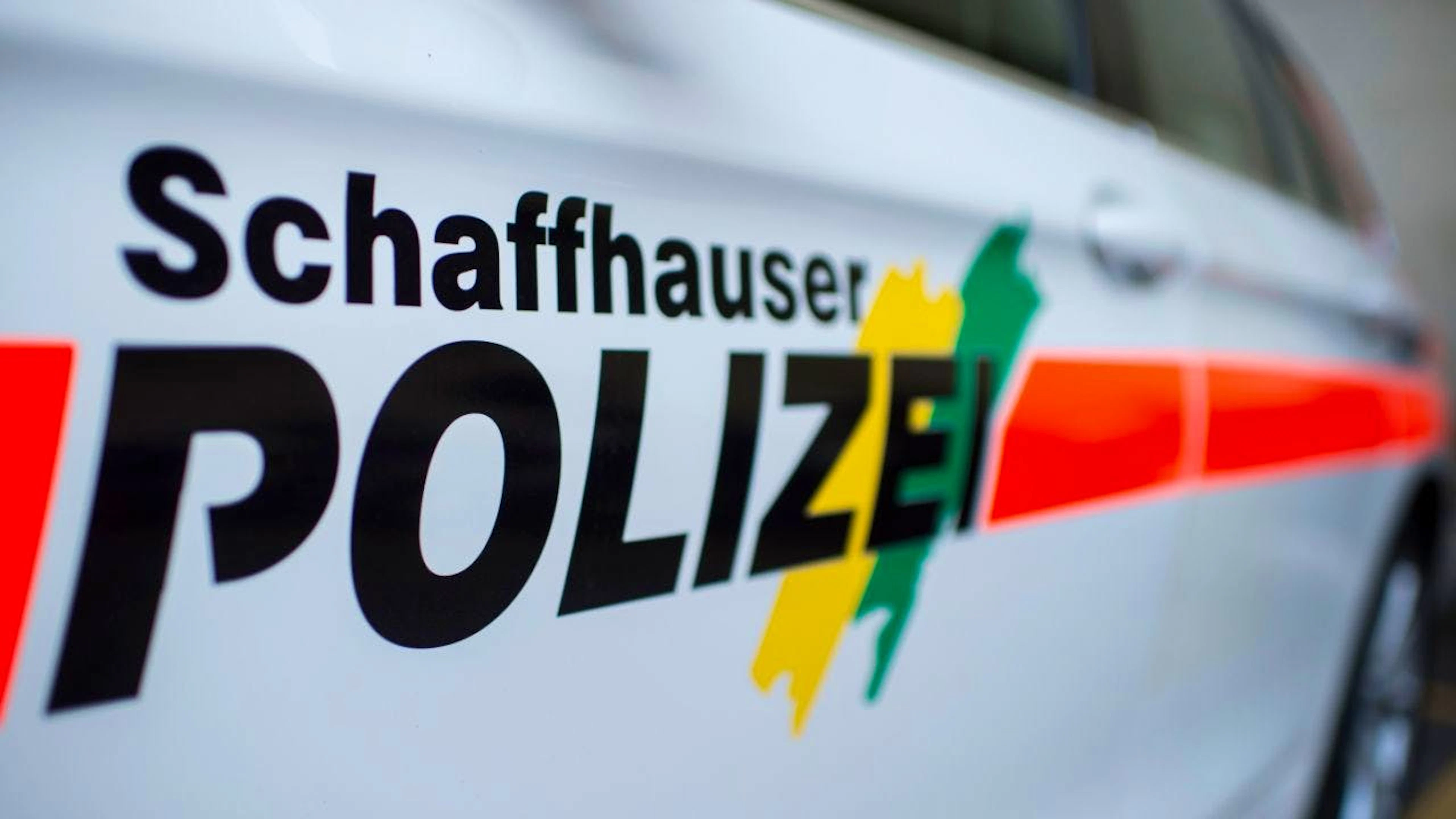 Im Kanton Schaffhausen hat sich am Ostersonntag eine Serie von Einbrüchen in Garagen ereignet.