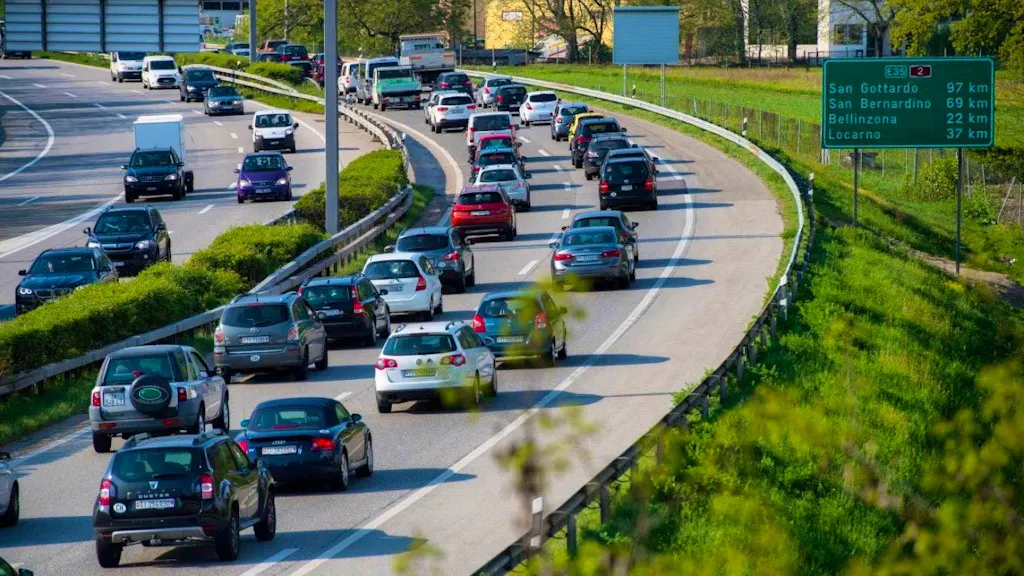 Renewed return traffic jam in front of the Gotthard road tunnel