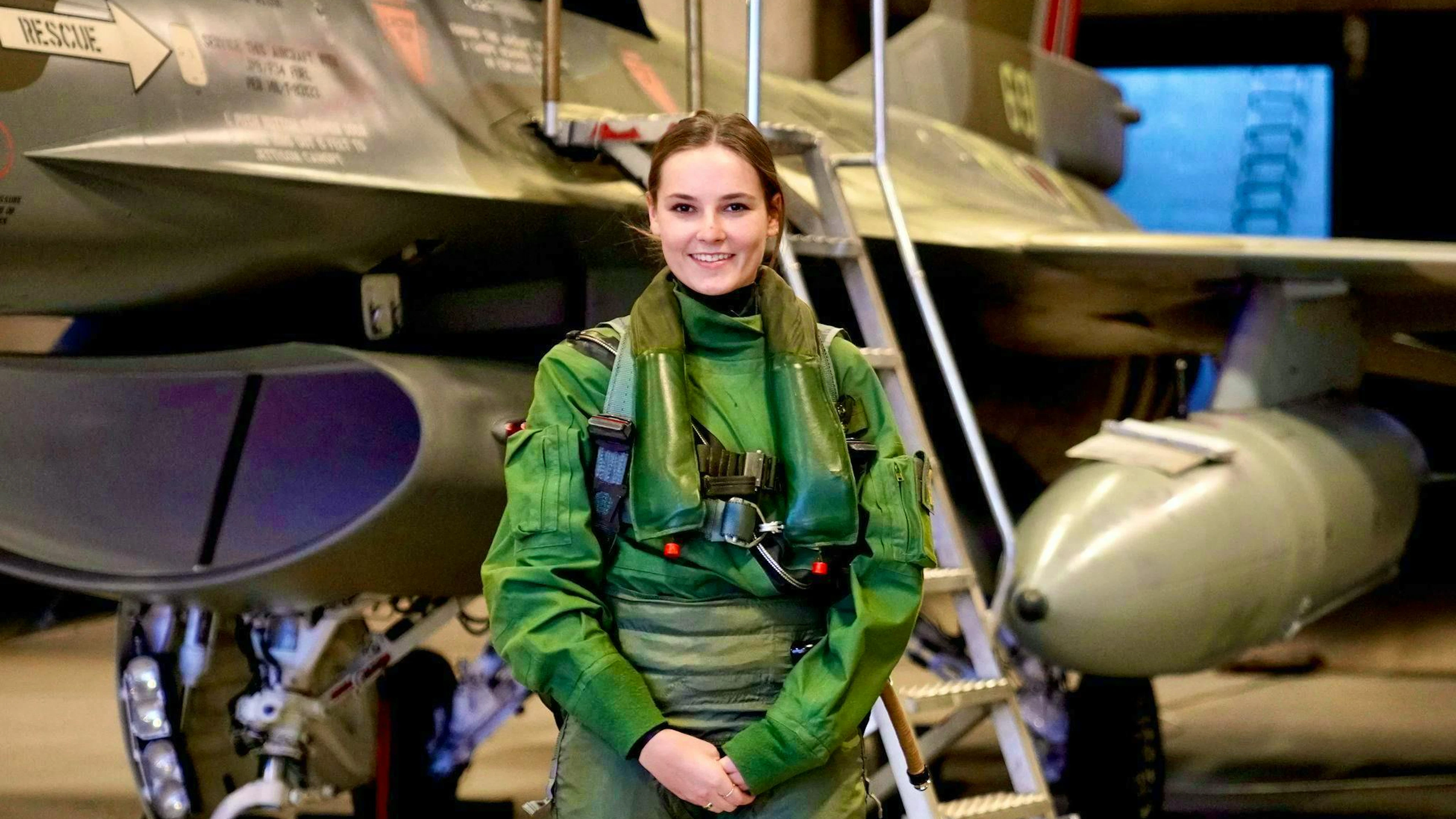 A 17 anni ha visitato l'aeronautica militare e ha volato su un jet da combattimento: la principessa ereditaria di Norvegia Ingrid Alexandra. (foto d'archivio)