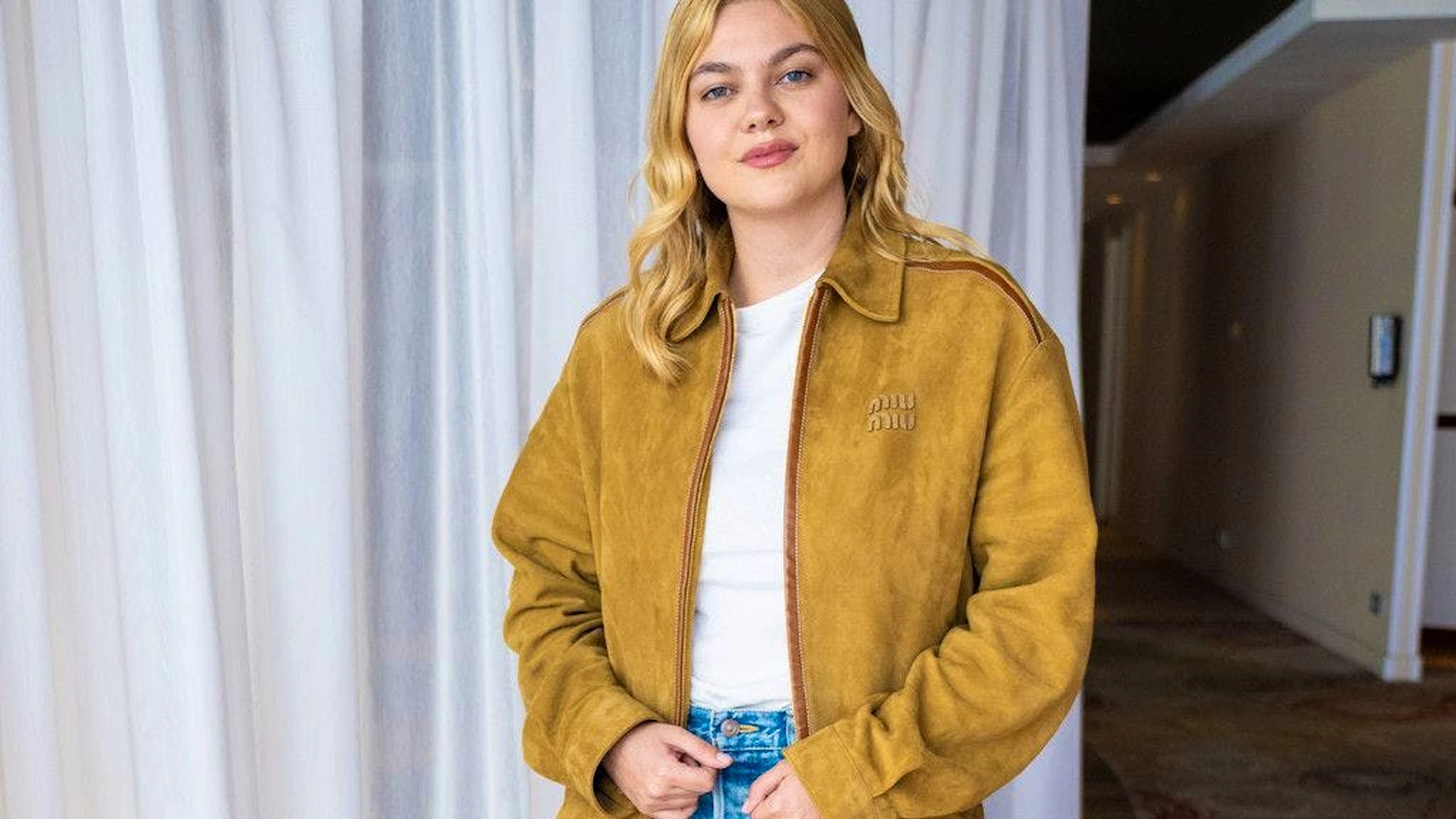 Louane a attendu quelques années pour avoir l'occasion de célébrer son enterrement de vie de jeune fille.