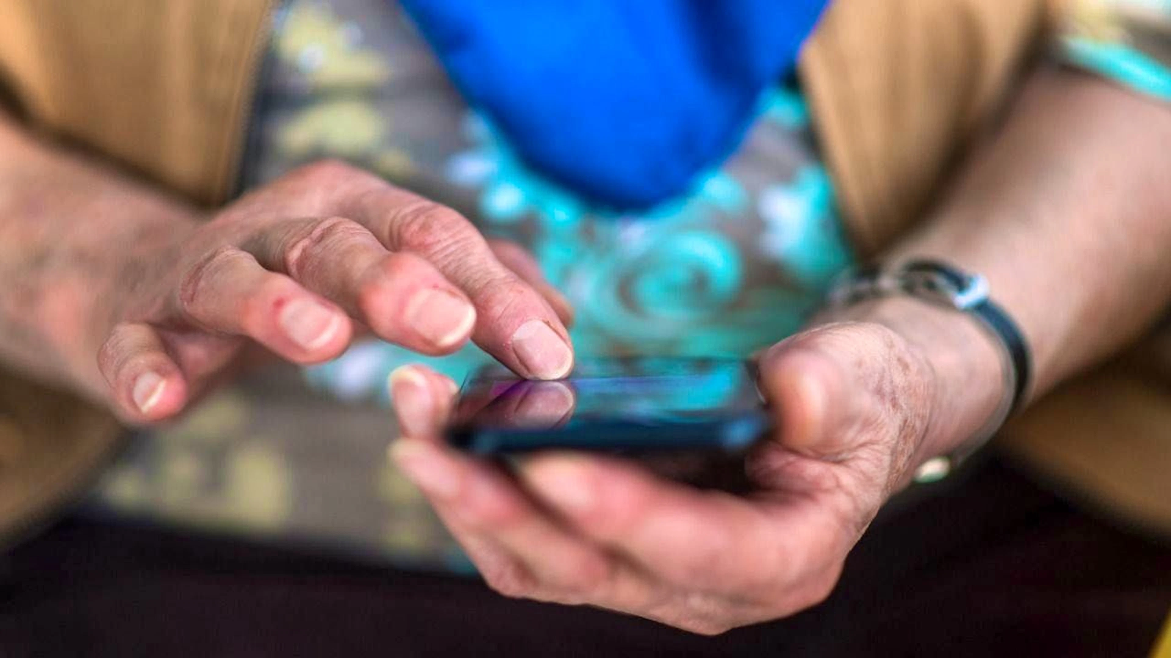 According to a study, many senior citizens lack digital health literacy. (symbolic image)