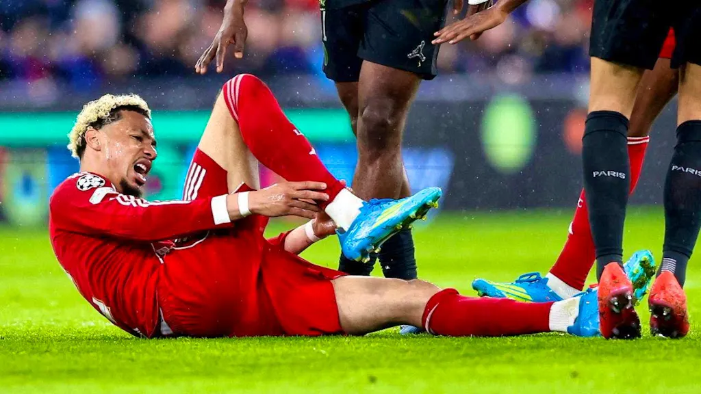 Tendon Rupture Hugo Ekitiké suffers Achilles tendon rupture
