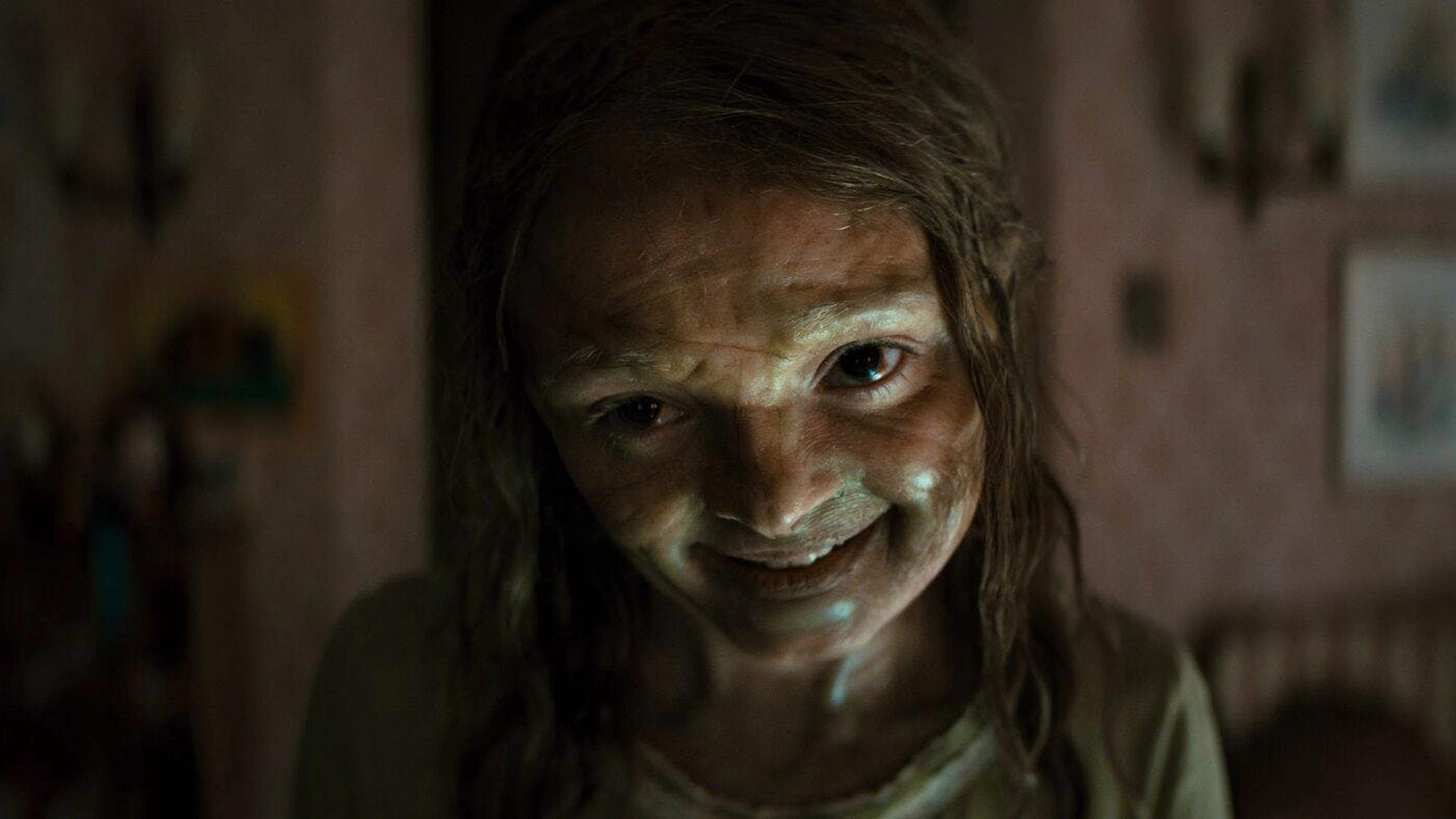 Seit ihrer Rückkehr ist Katie (Natalie Grace) nicht mehr dieselbe...