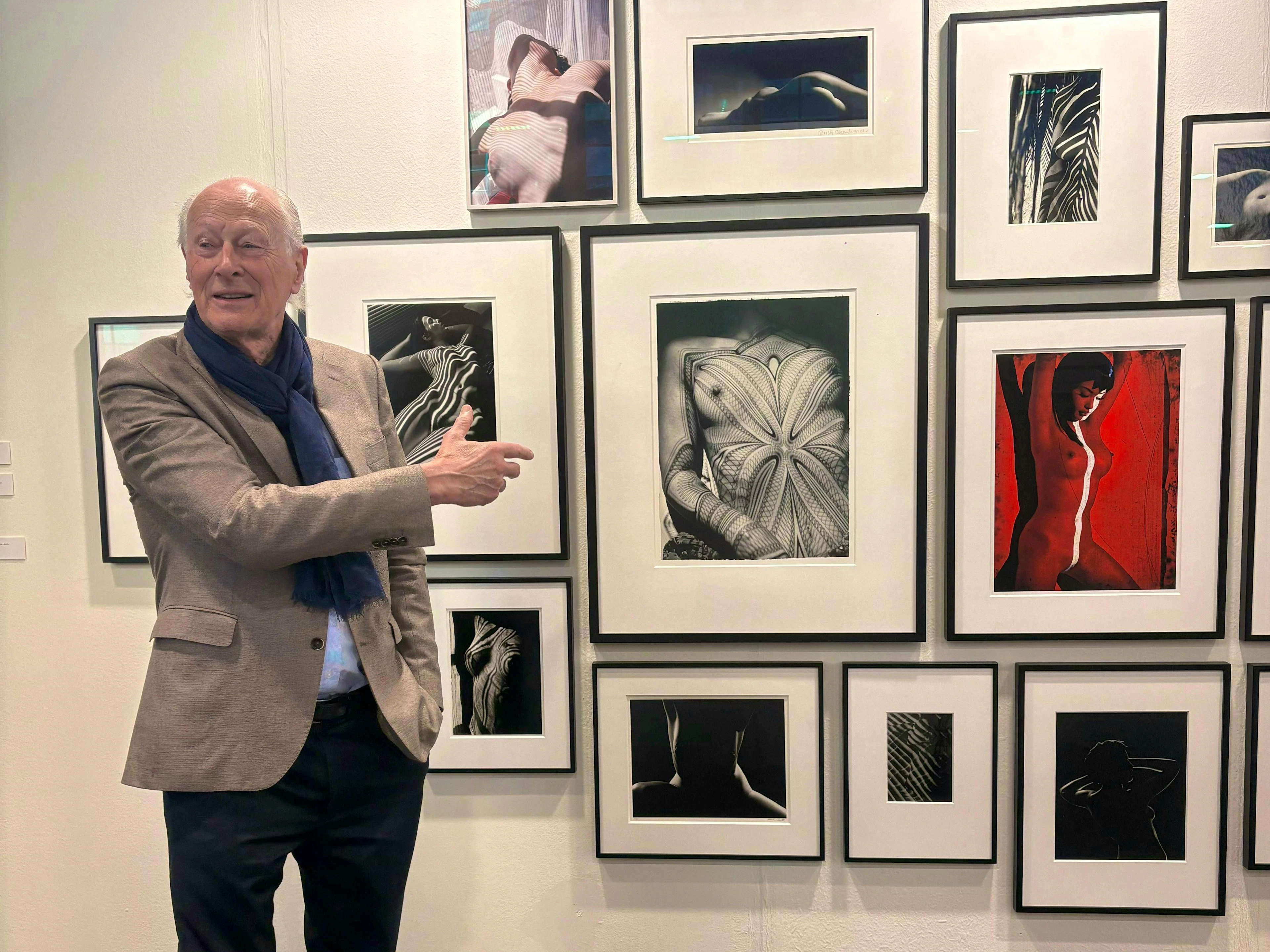 The collector Martin Bölsterli talks about the play of light and shadow on the body - which was already to be found in Konnoli, Carter and Friese - and is omnipresent in contemporary imagery today.