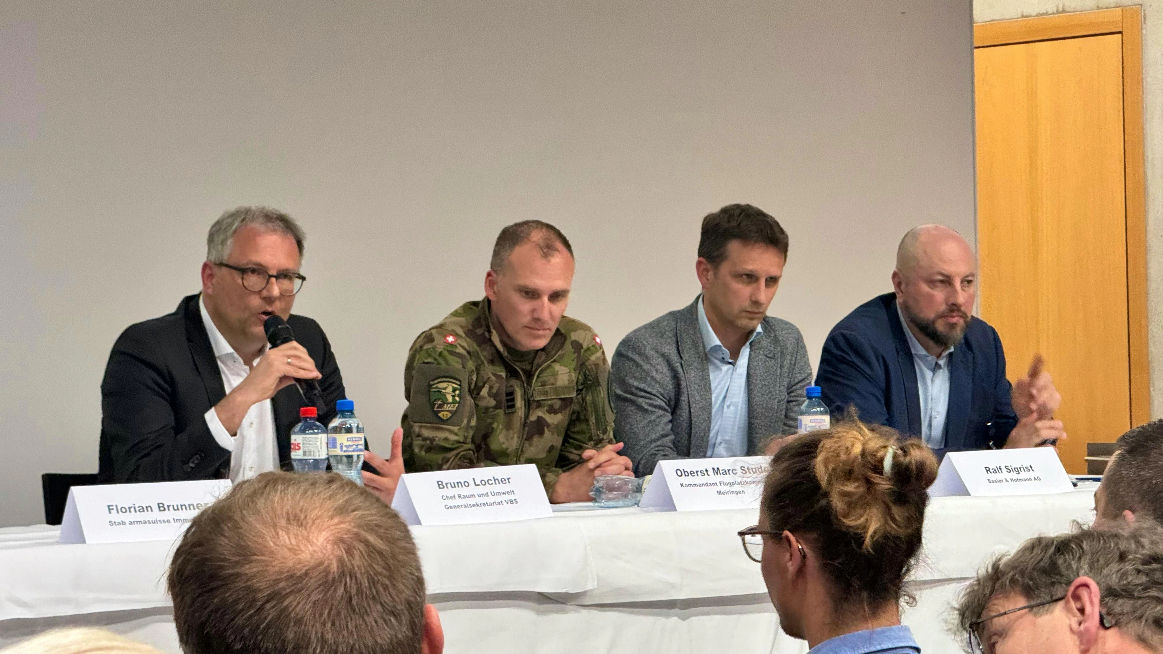 Die Armee war mit vier Kaderleuten und Experten vor Ort.