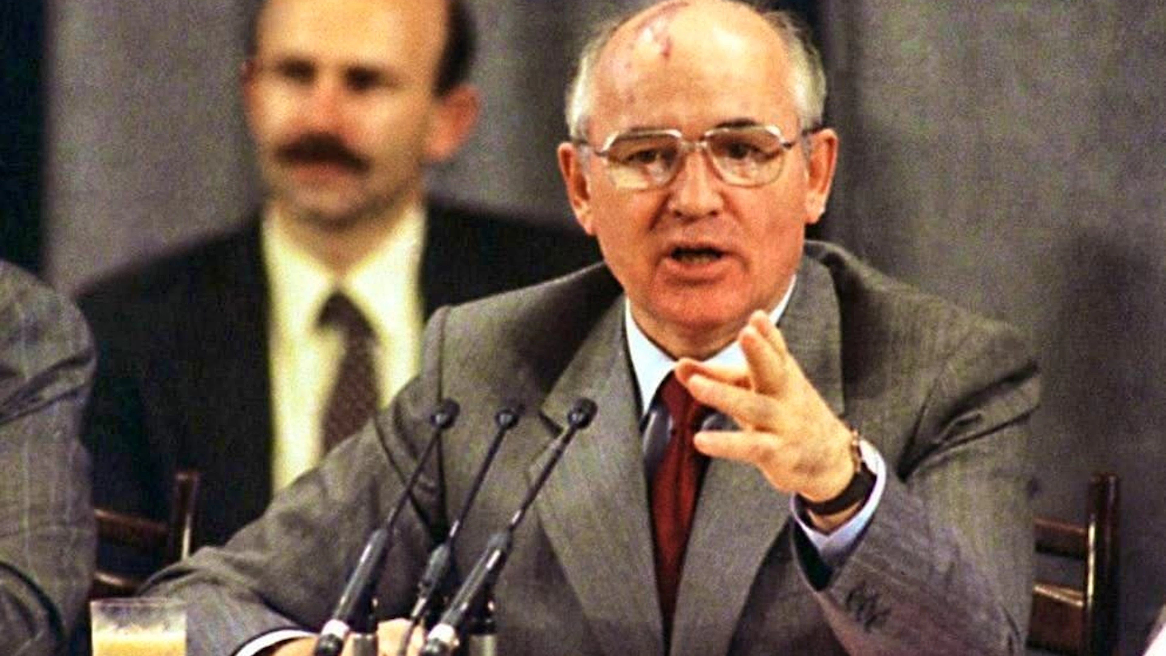  14. Mai 1986: 18 Tage nach der Katastrophe informiert Kremlchef Michail Gorbatschow die Bevölkerung in einer Fernsehansprache über die Geschehnisse in Tschernobyl.